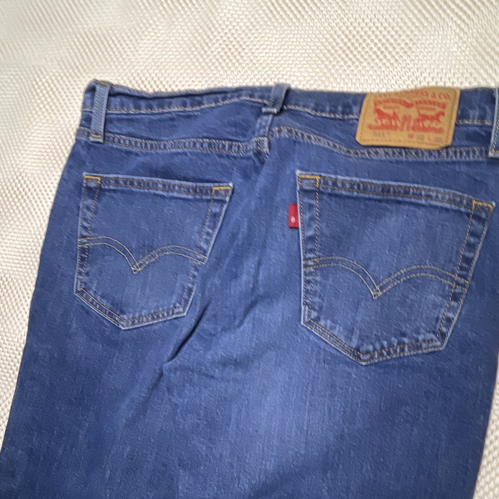 Levi’s 511 Men’s 32×30 Blue Cotton Denim Jeans Slim Fit Low Rise 5-Pocket C04