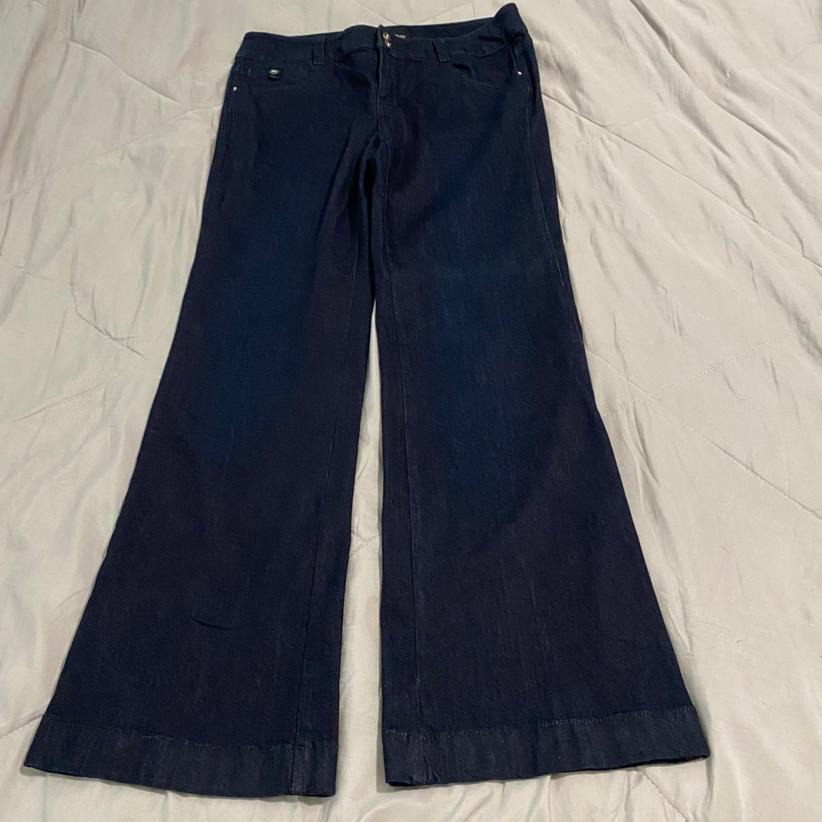 White House Black Market Blanc Flare Jeans Dark Wash Indigo 10S Wide Leg Trouser