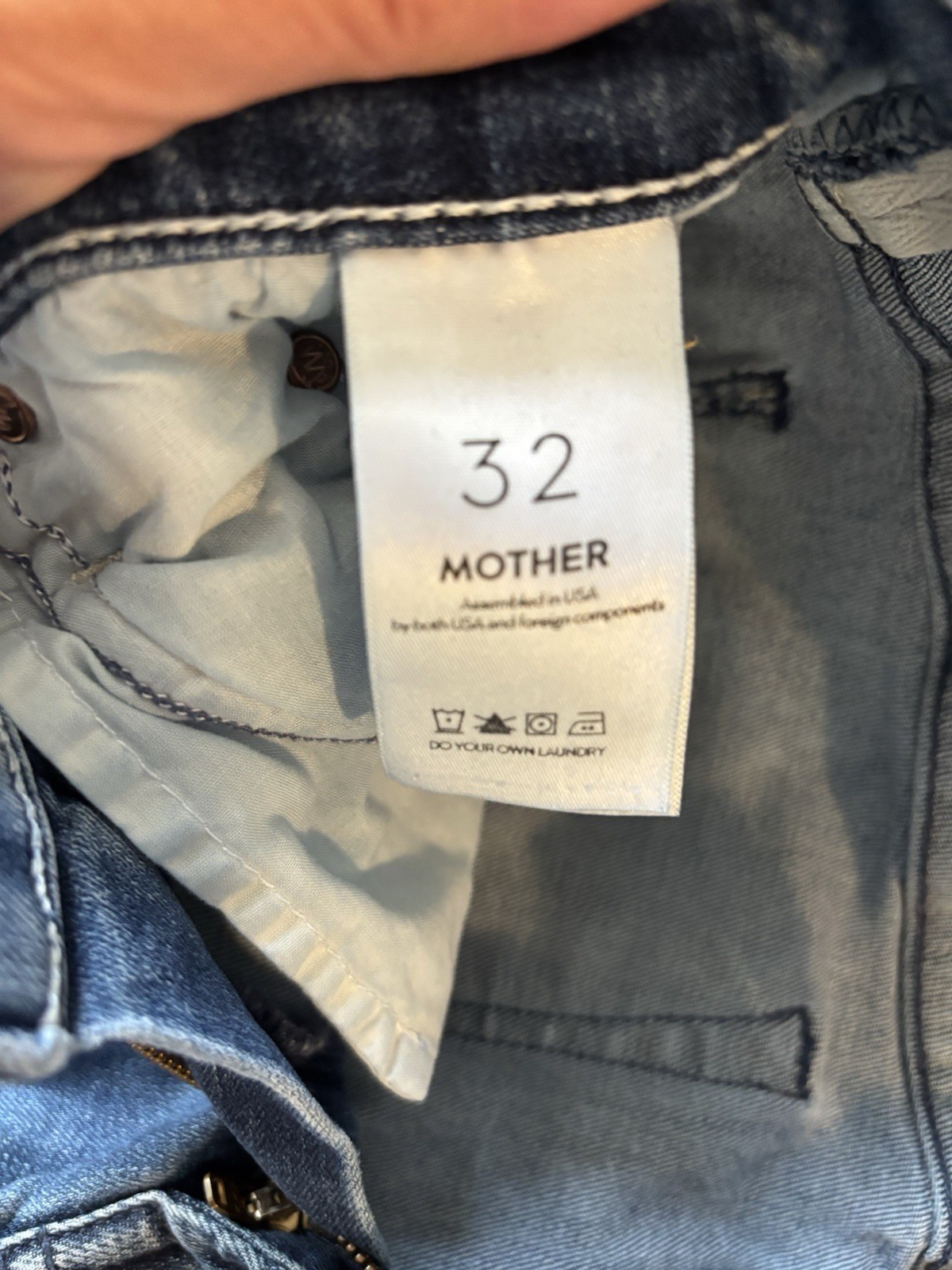 MOTHER Women’s Blue Medium Wash Denim Flared Jeans Frayed Hem Measures as a 31