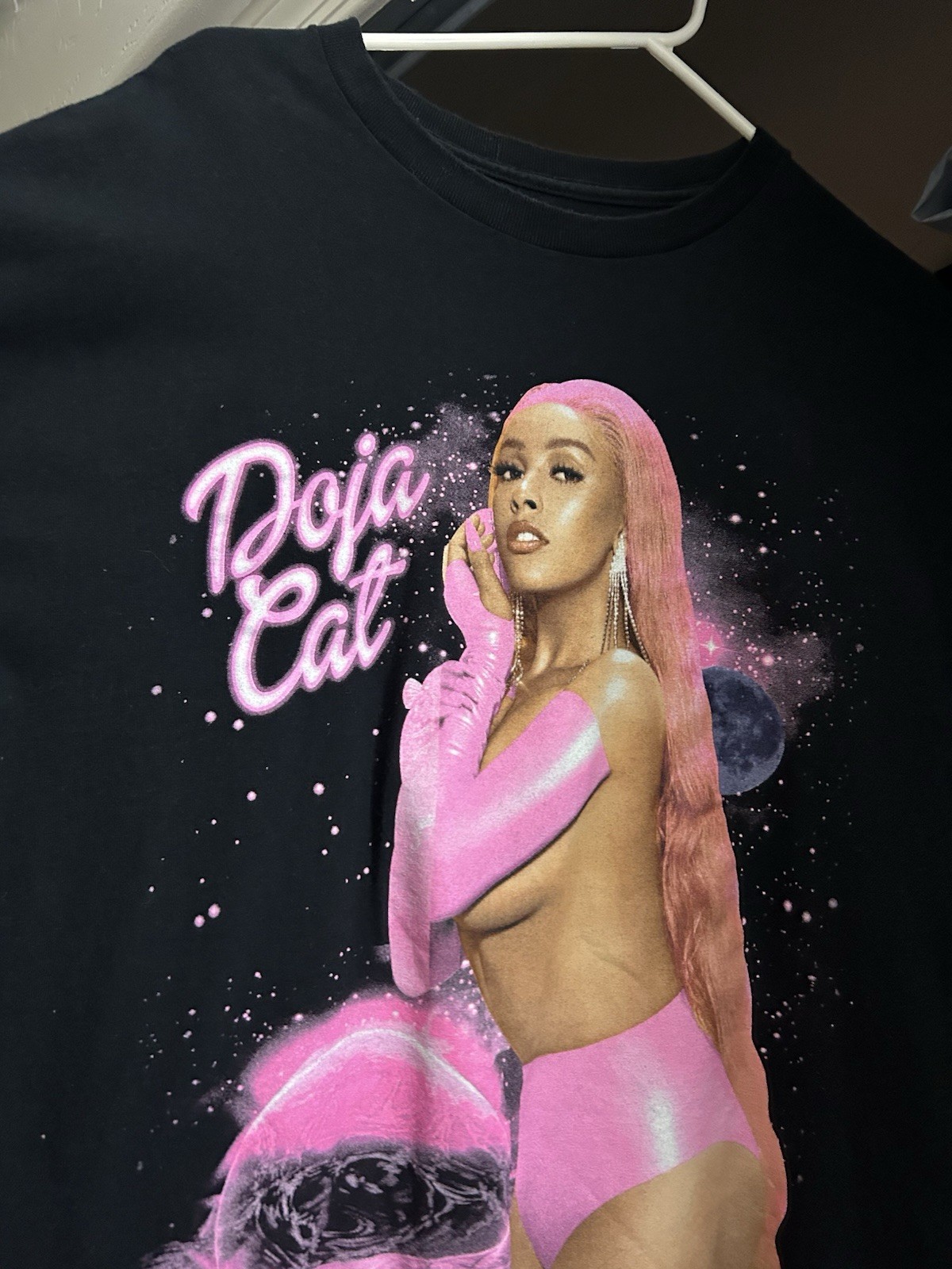 Men’s Doja Cat Music Graphic Tee Black Crew Neck Short Sleeve Regular M/L