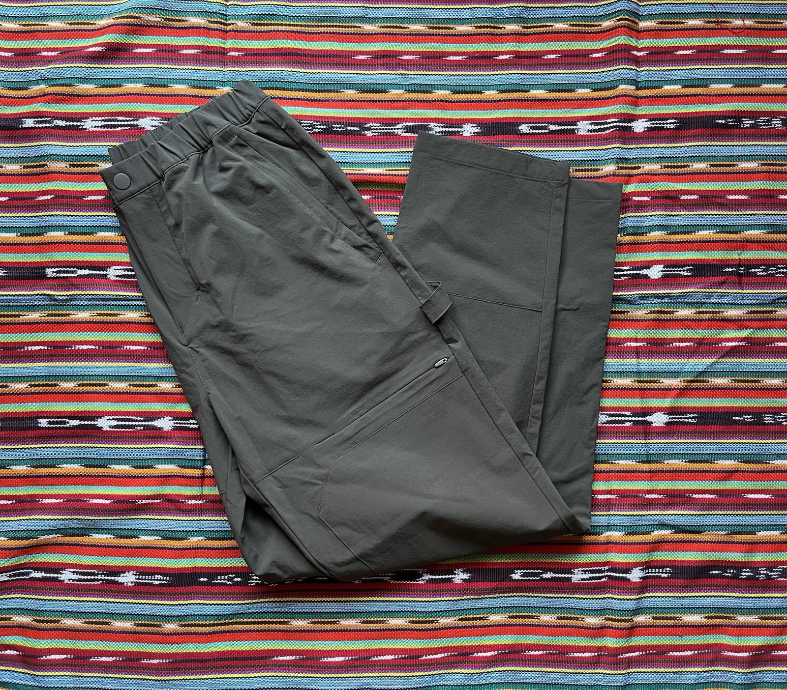 Alo Yoga Men’s Small Co Op Carpenter Track Pants Brown Nylon Elastane
