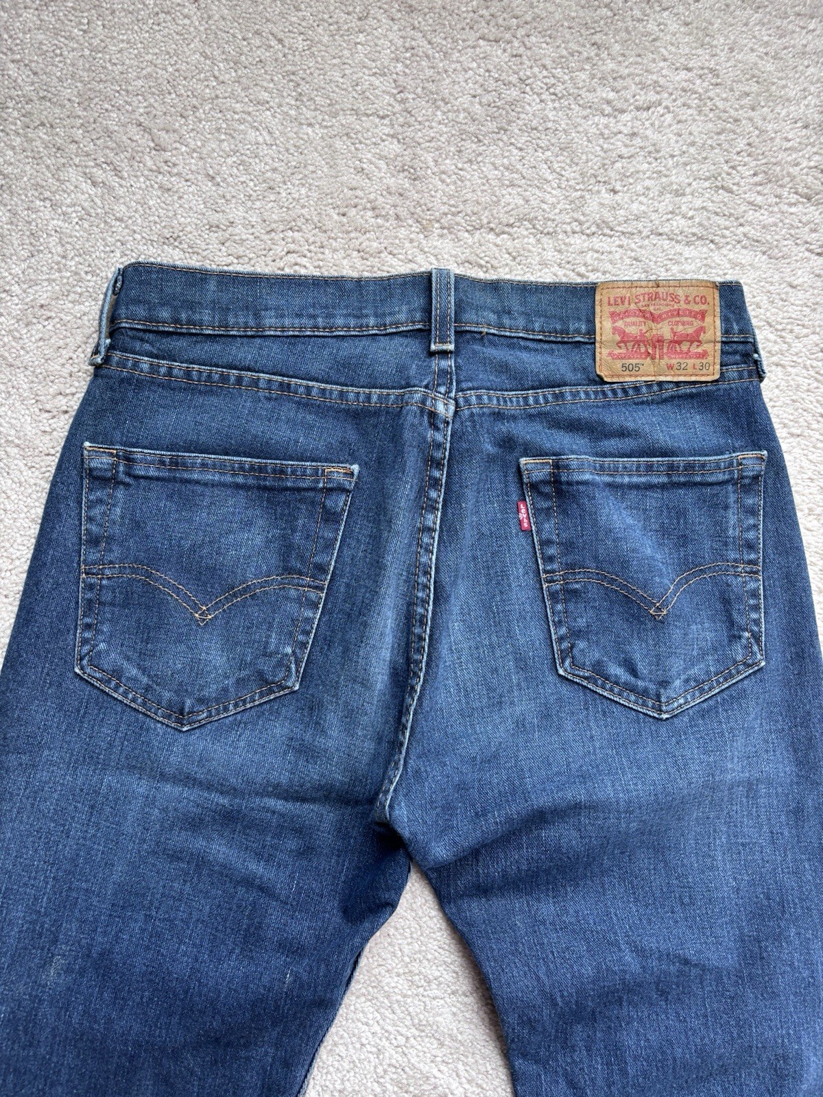Levi’s Jeans 505 Men’s Blue Medium Wash Straight Regular Fitt32 x 30