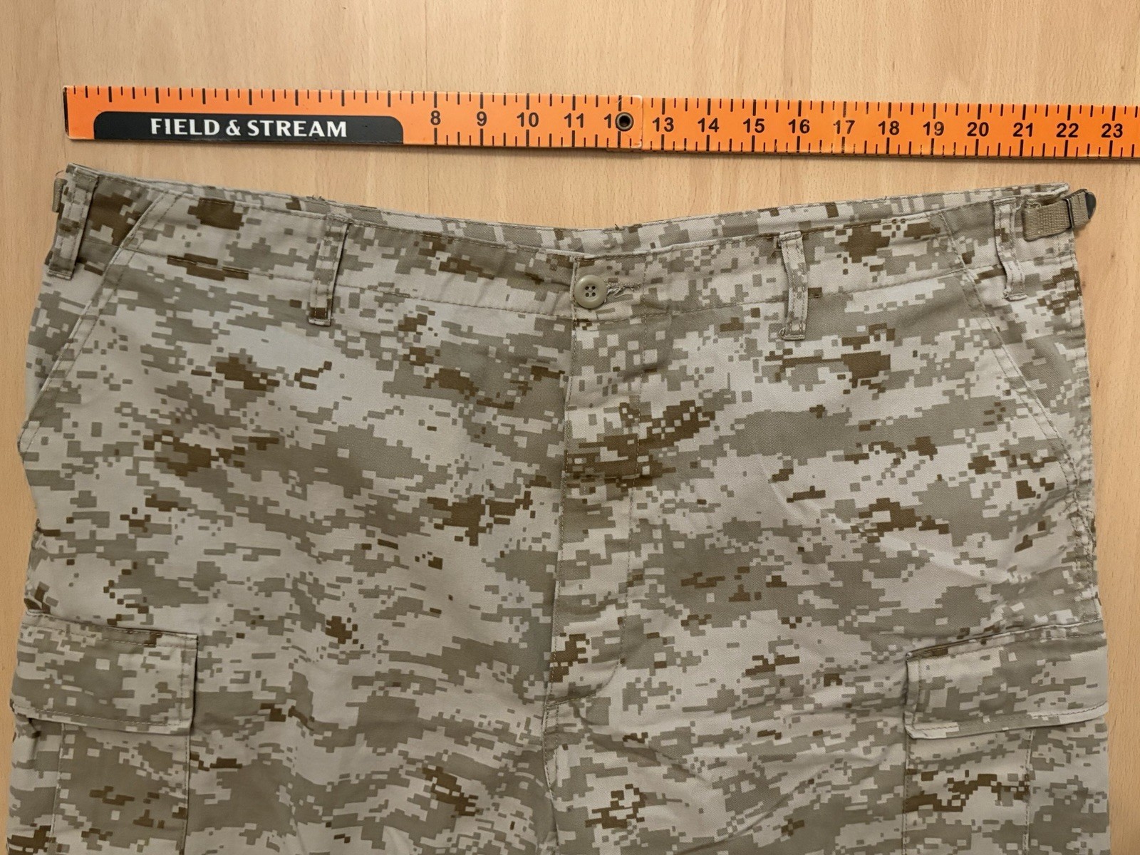 USMC MARPAT Desert Digital Camo Cargo Shorts Mens XL Regular (39-43) Tactical