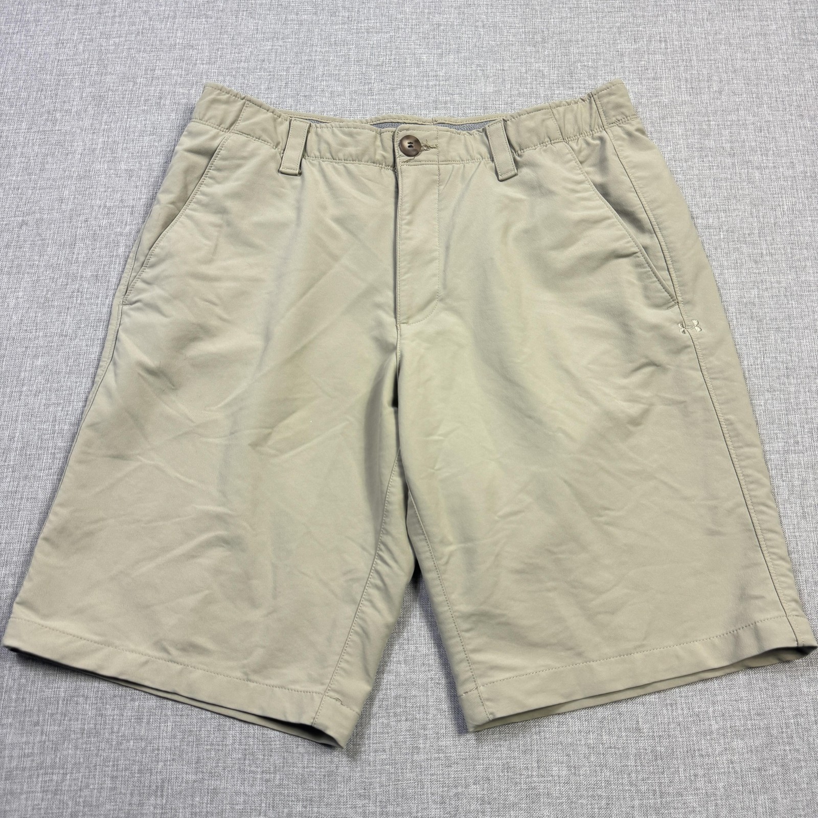 Under Armour Chino Golf Shorts Mens 34 Beige Nylon Polyester Spandex 10″ Inseam