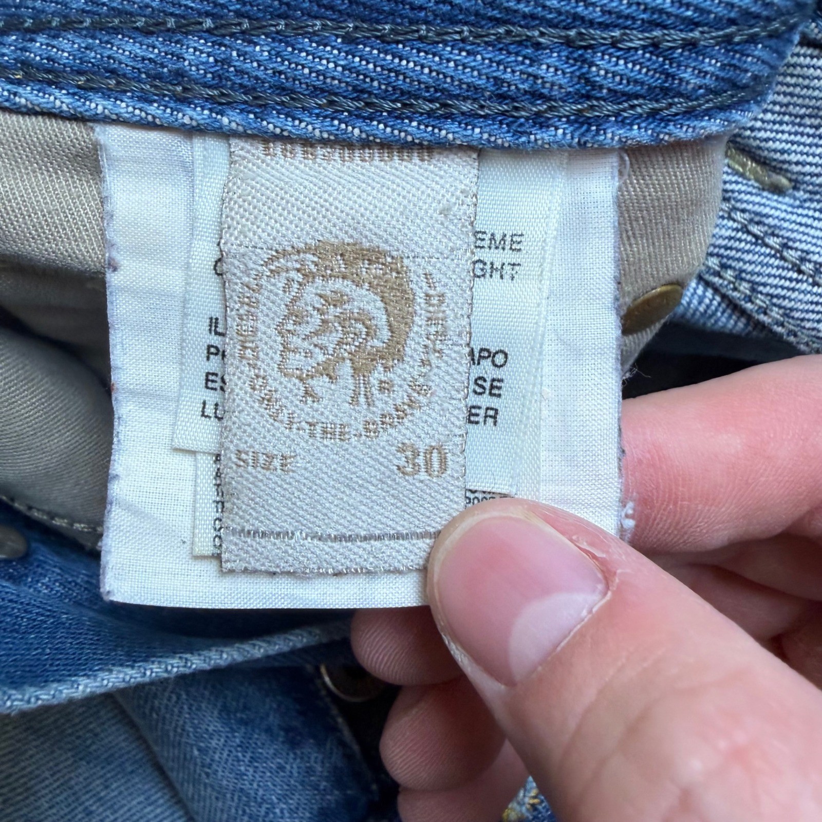 Diesel Larkee Jeans Mens 30×31 Blue Light Wash Distressed Straight Leg 008AT Y2K