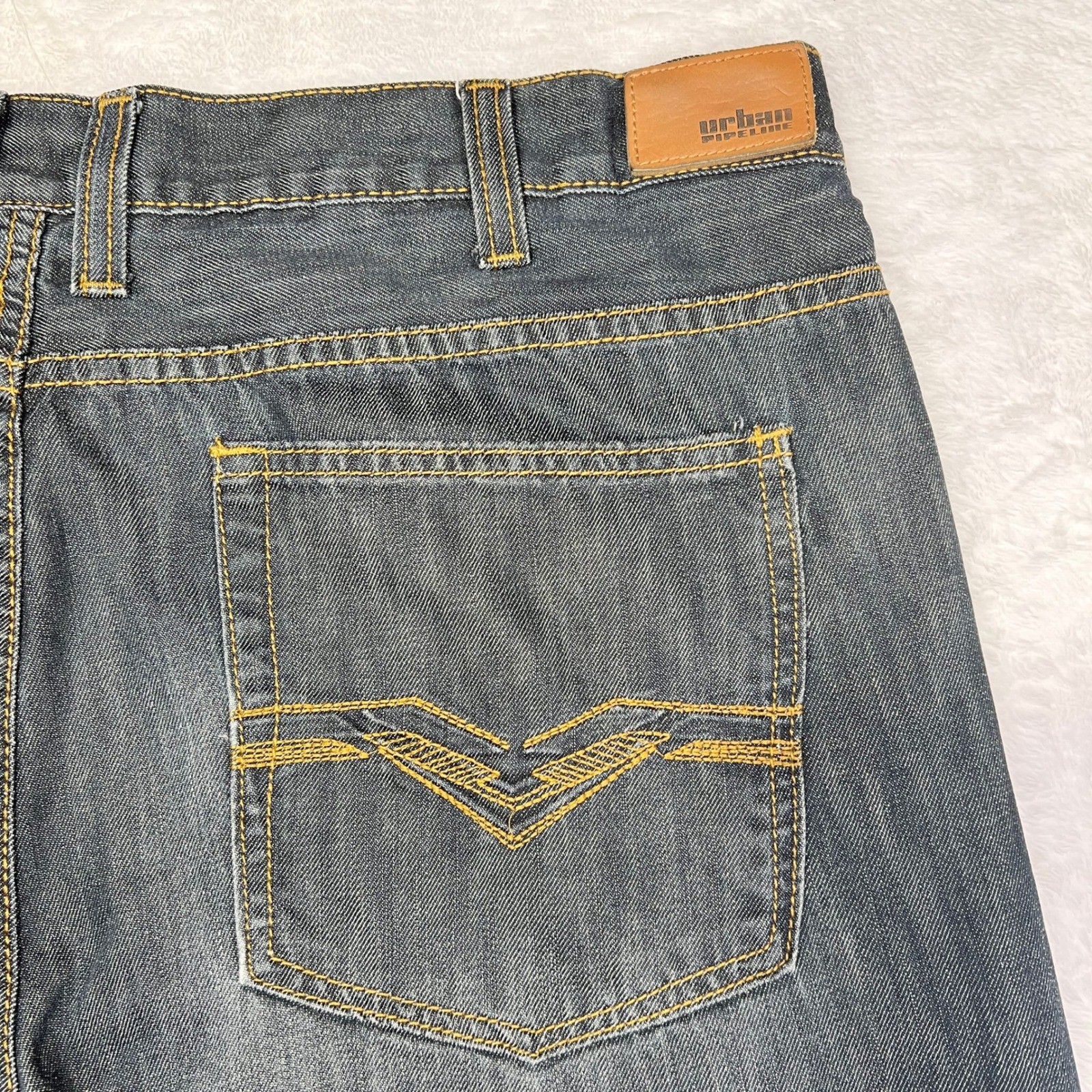 Urban Pipeline Jeans Mens 38×32 Blue Relaxed Bootcut Denim