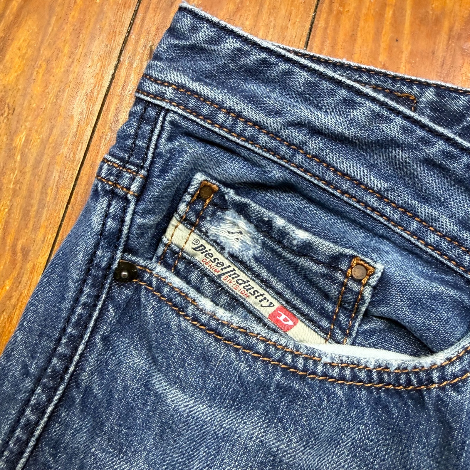 Diesel Viker Jeans Mens Size 36×31 Blue Denim Regular Straight Wash 0817G