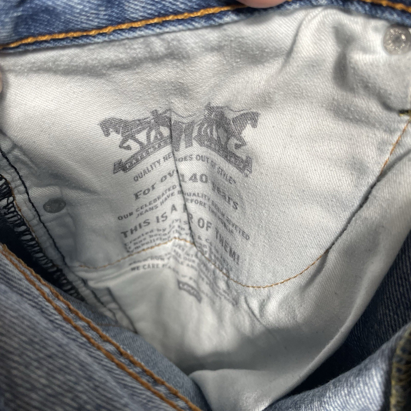 Levi’s 505 Straight Denim Size 40×30 Medium Wash 30 in Inseam 100% Cotton Blue