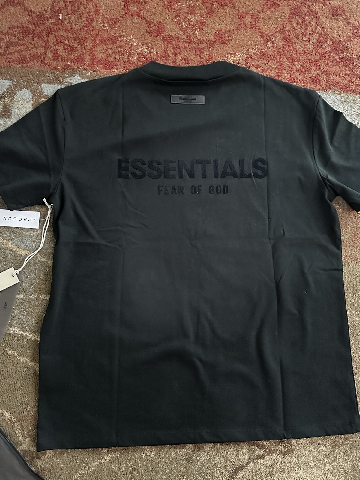 Fear of God Essentials T-Shirt Mens Medium Black Strtch Limo Logo Tee PacSun NWT