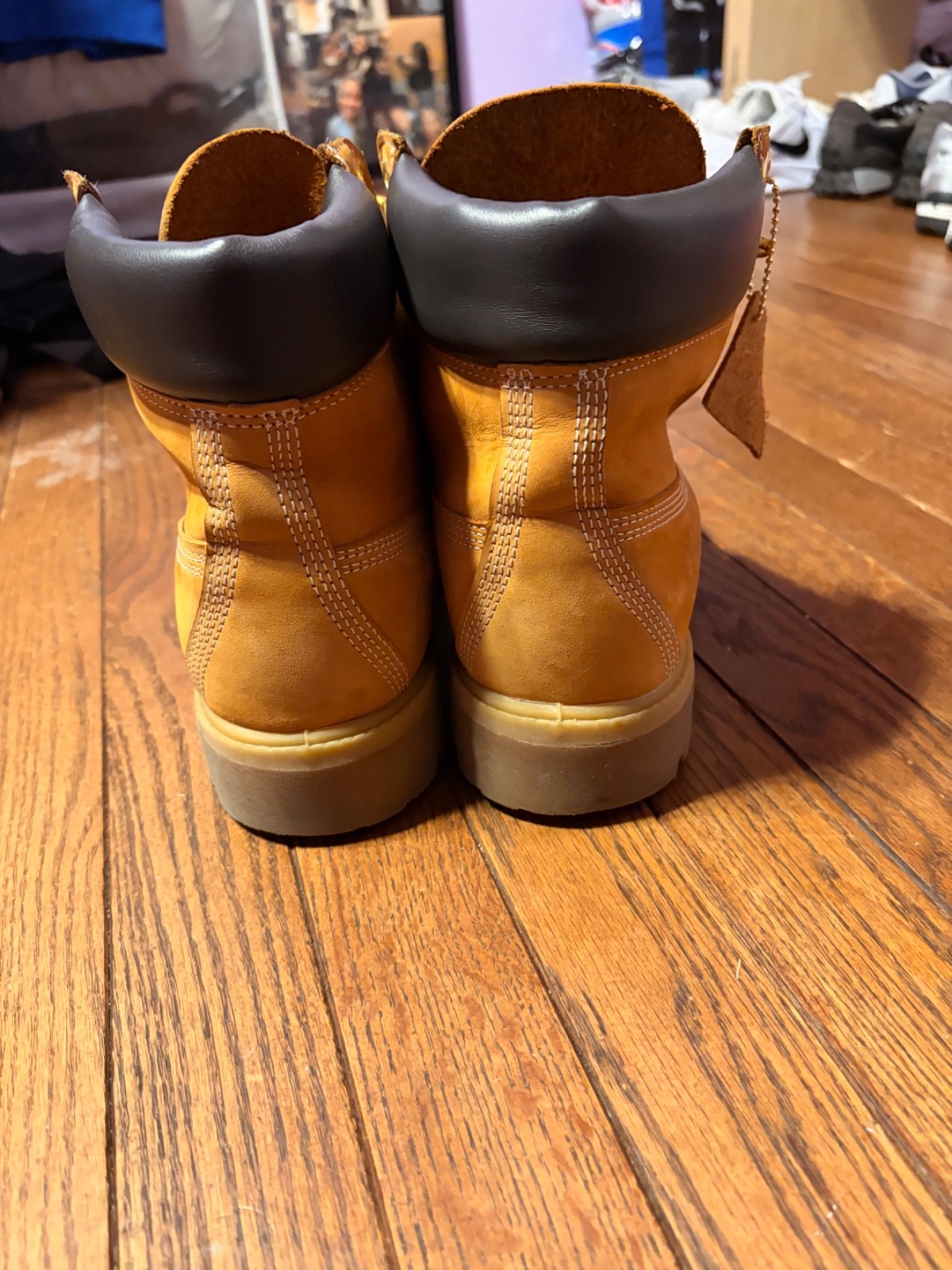 Timberland Men’s 6 inch Premium Waterproof Boot – Wheat, US 8
