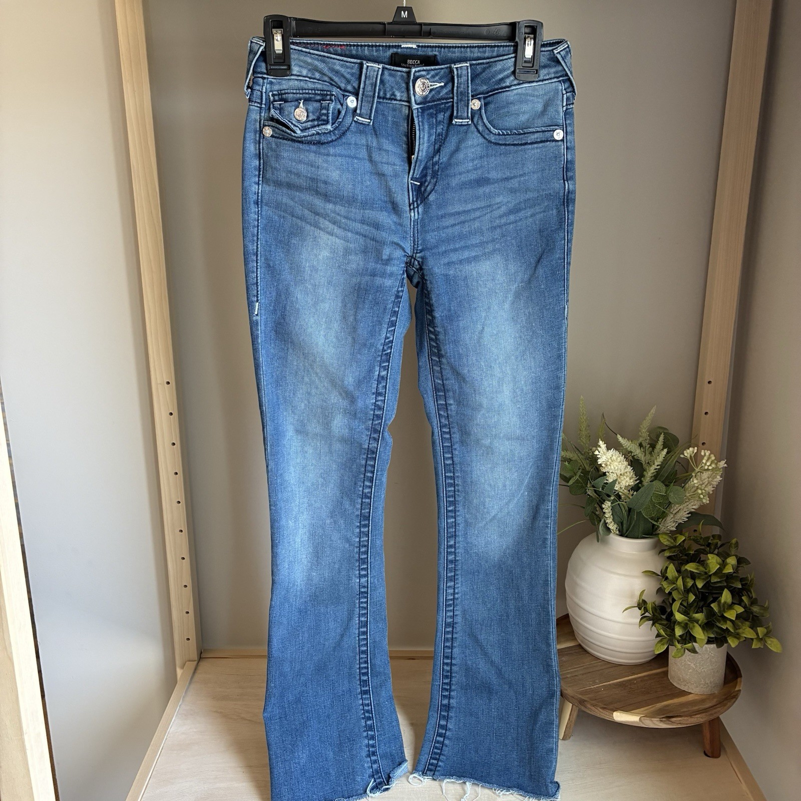 True Religion Becca Mid Rise Bootcut Jeans Women’s Size 26 Blue Pockets Western