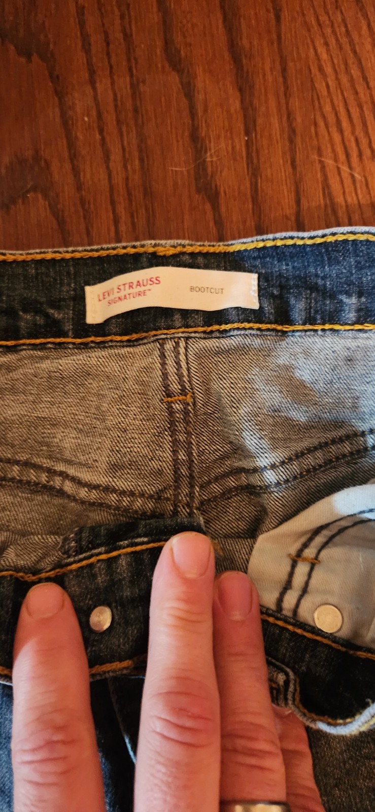 Levi’s Mens 32×32 Straight Jeans – Dark Stonewash and Levi’s 30×32 Jeans