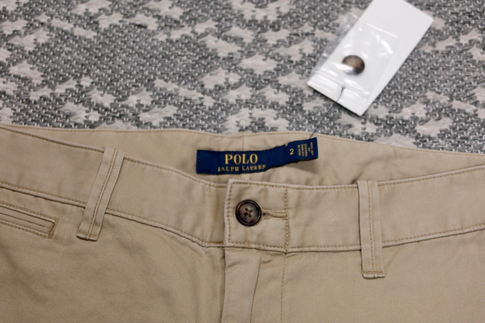 New Polo Ralph Lauren Women’s Bermuda Shorts – Size 2 – KHAKI