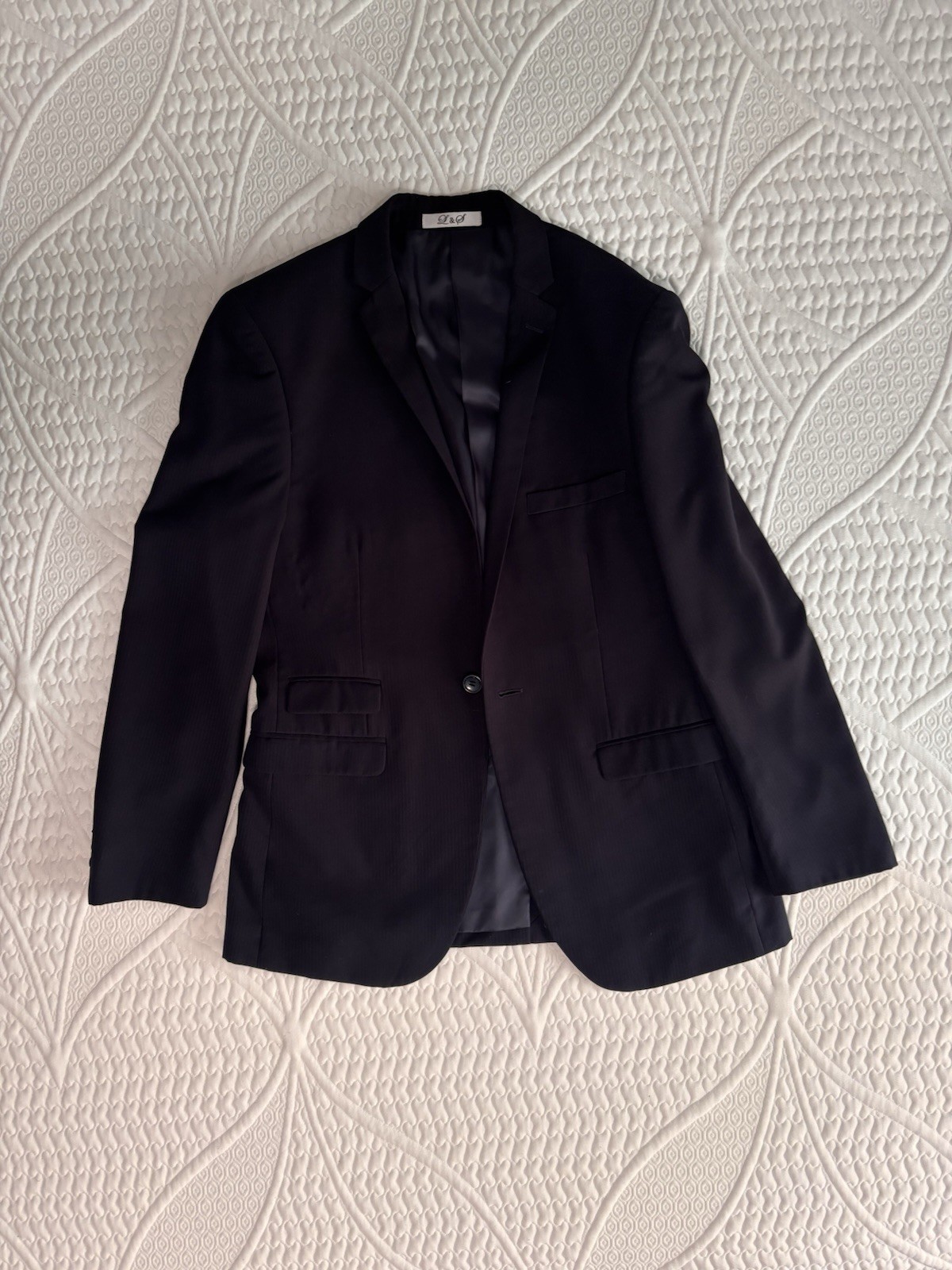 L&S Men’s Navy Pinstripe 2-Piece Suit – Model Steven – 38R – 80/20 Blend