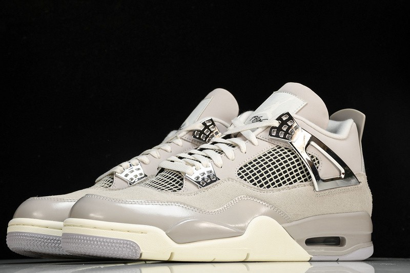 AQ9129-001 AJ 4 Retro Frozen Moments Men’s Shoe Sizes 4-14 N2