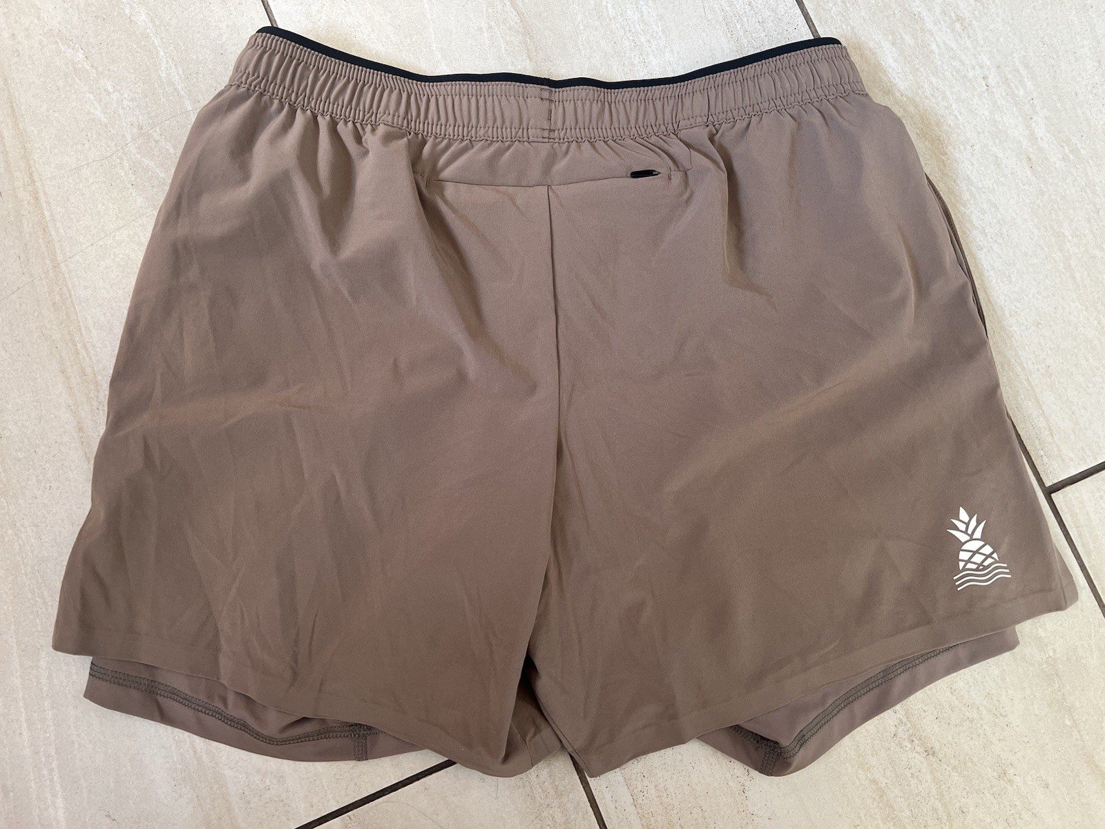 CHUBBIES BROWN THE MUDSLIDES ULTIMATE TRAINING SHORTS SIZE S 5.5″ INSEAM LINED