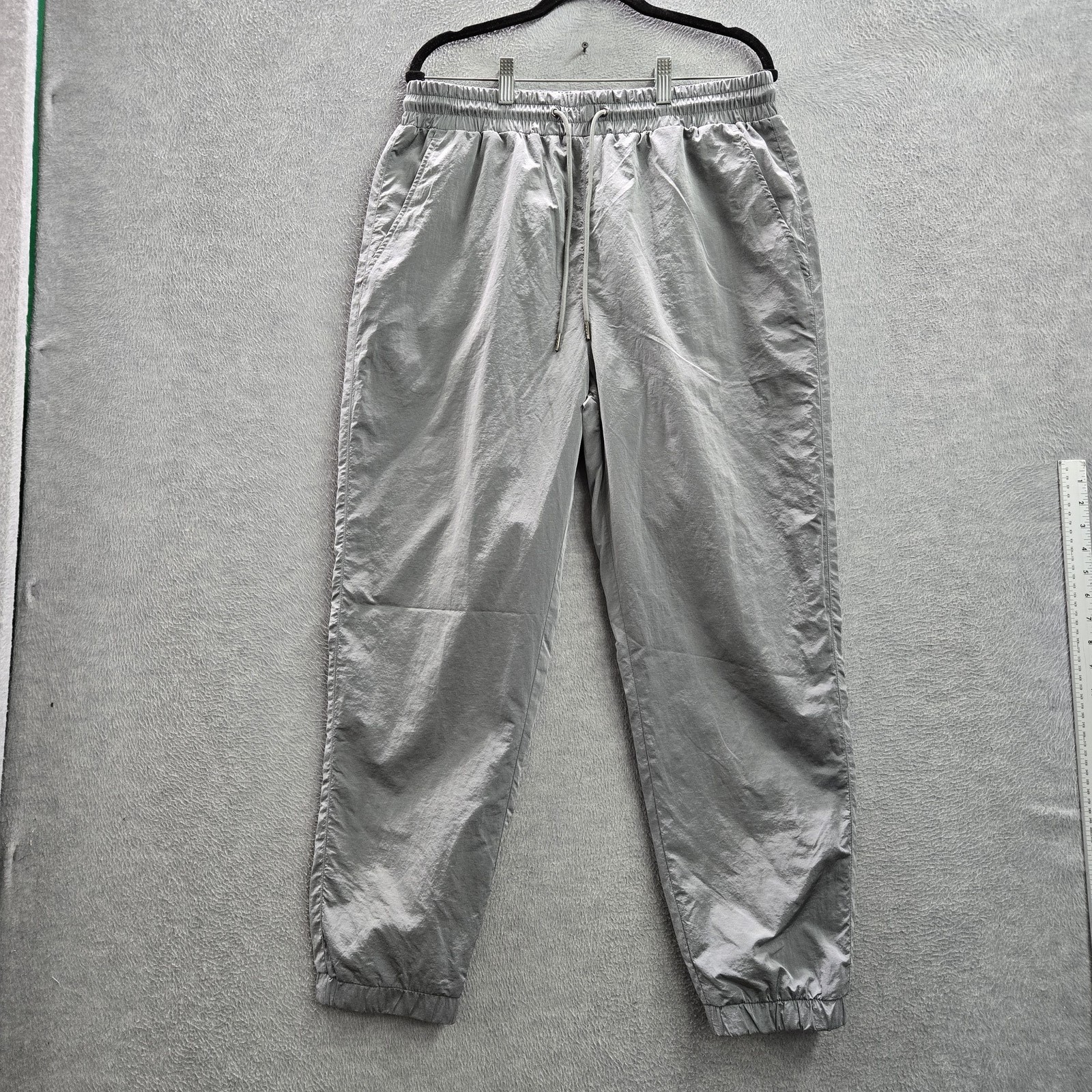 Xersion Men Pants L Gray Nylon Polyester Windbreaker Lifestyle Woven NWT