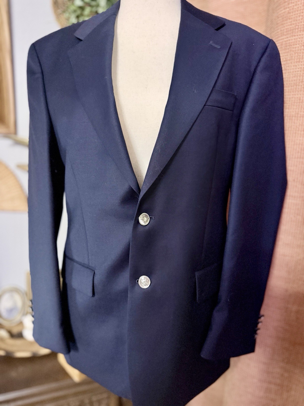 Michael Kors Men’s Navy 100% Wool Club Blazer 38R metal crest buttons ivy style