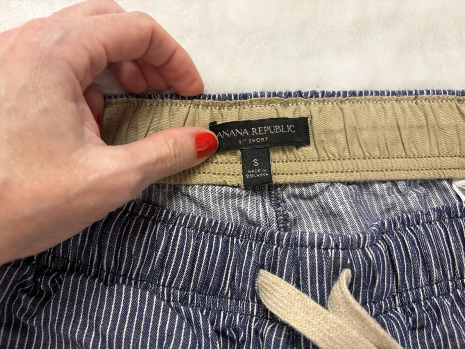 Banana Republic Women’s Blue/White Striped Linen-Cotton Chino Shorts 6″ Inseam S