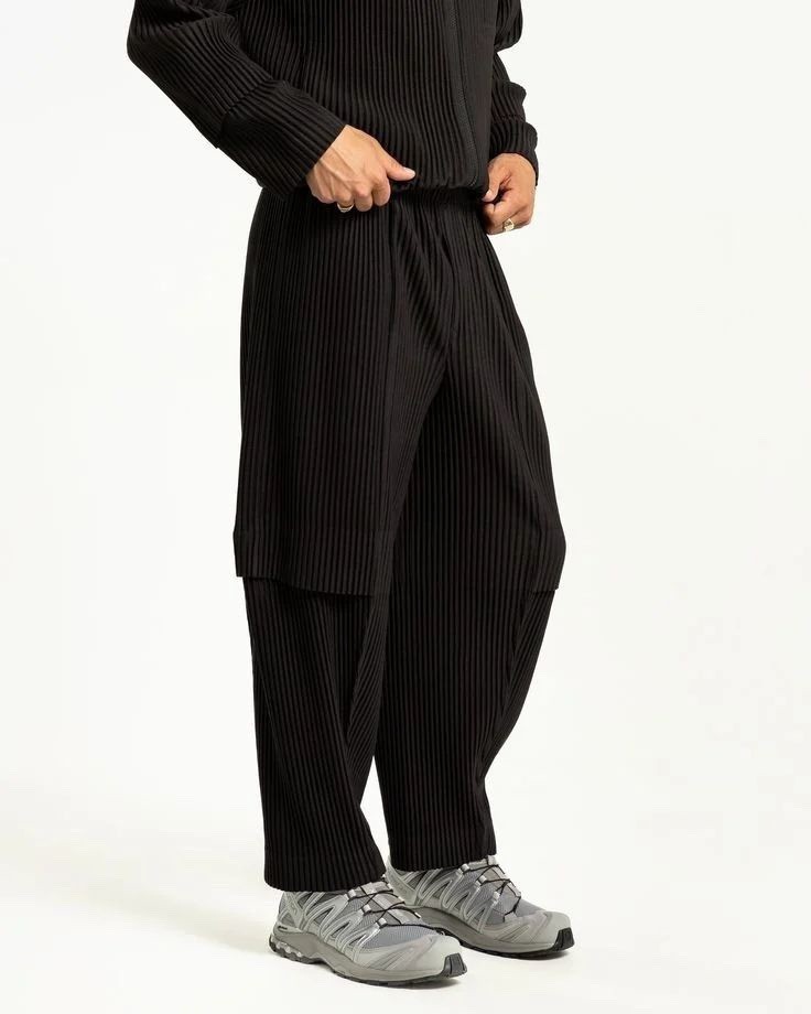 Homme Plisse ISSEY MIYAKE Straight Leg Black Casual Pants NOB JP [DDP]