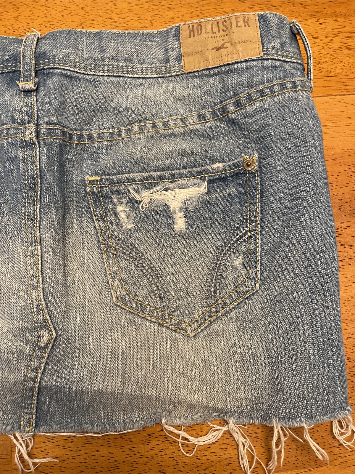 Hollister Womens Sz 5denim Jean Skirt 16” Wst Flat 11 1/4” Wst To Hem Distressed