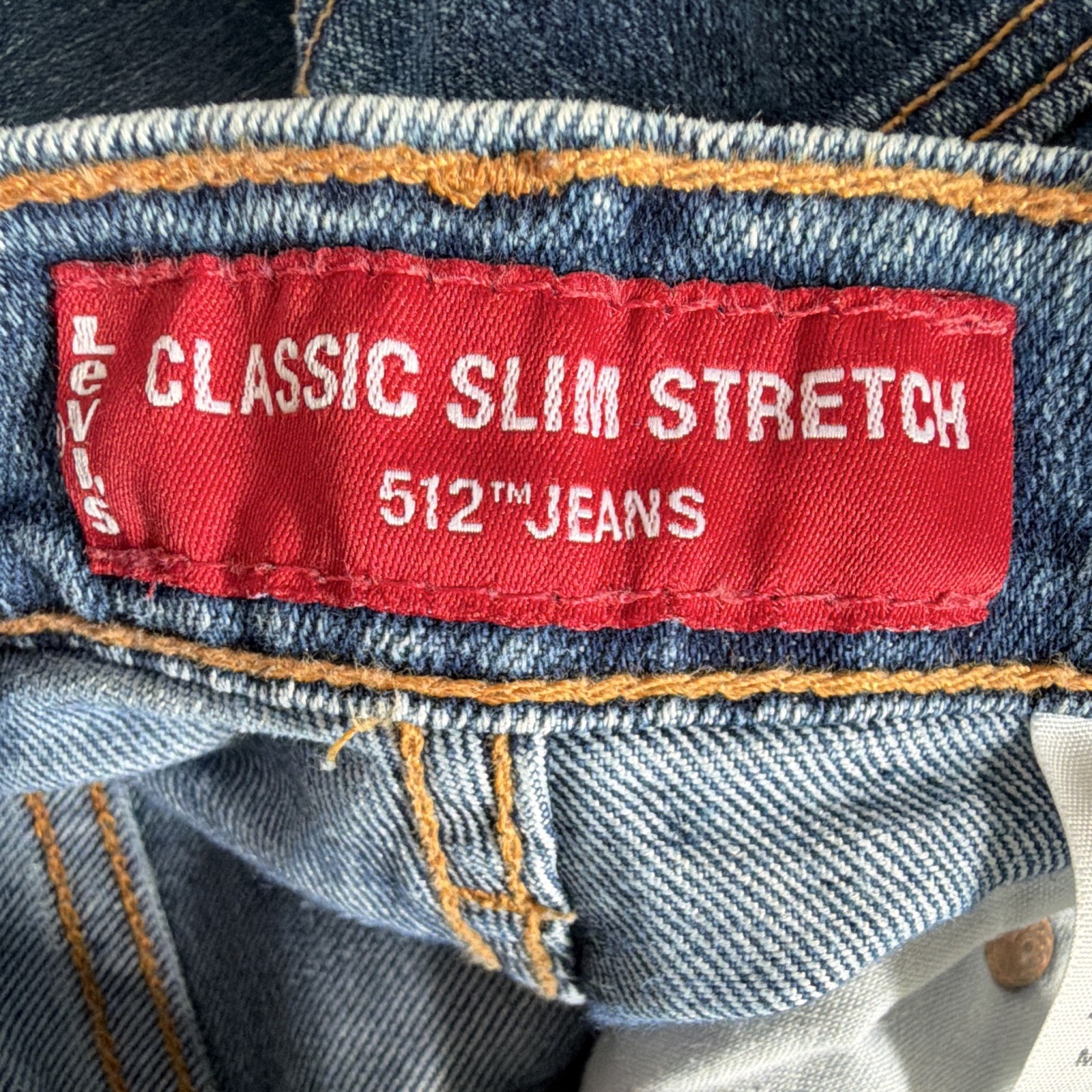 Levi’s Women’s Dark Wash Blue Denim Slim Fit Stretch Tapered Jeans, 5-Pocket