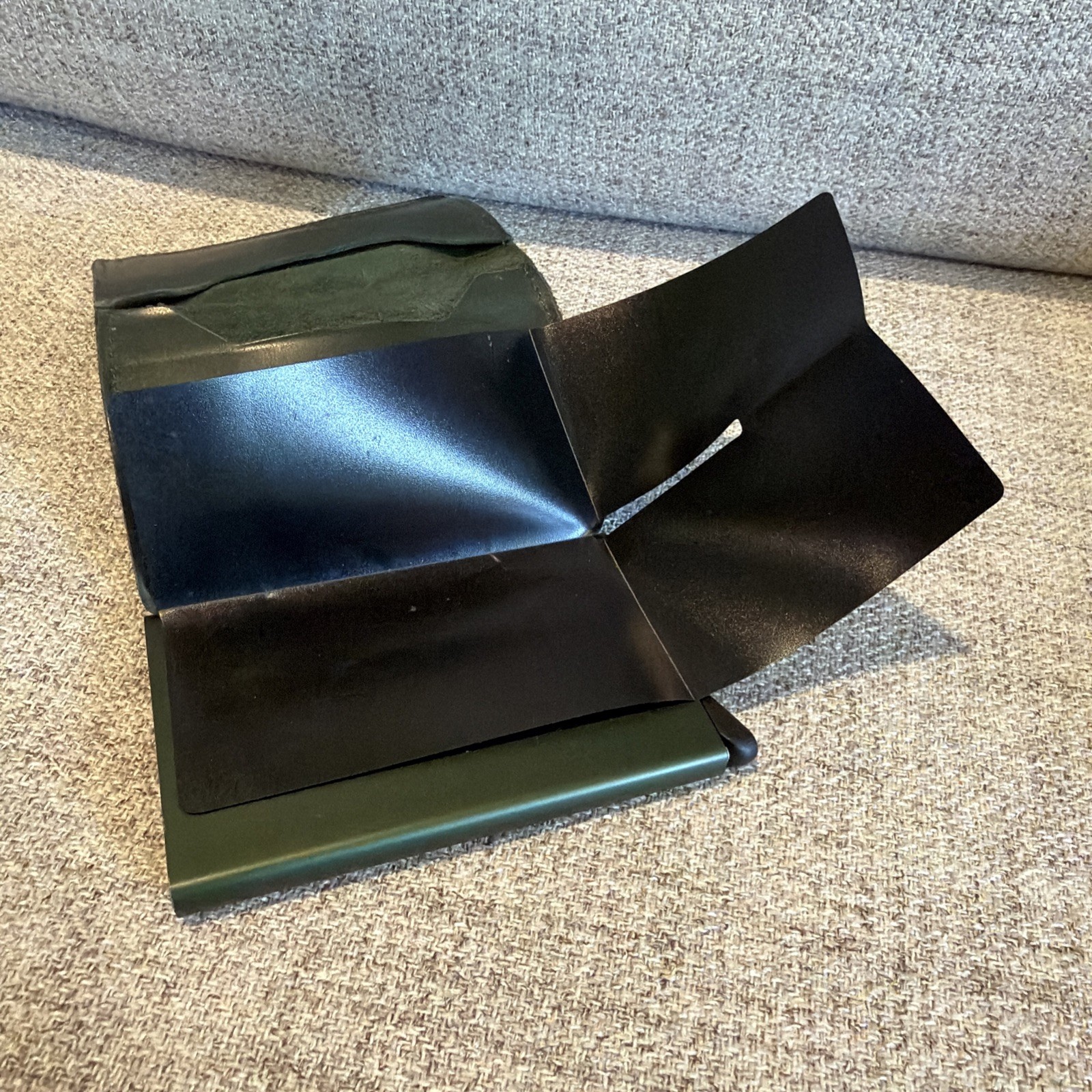 Secrid Slimwallet GREEN Leather Gently Used