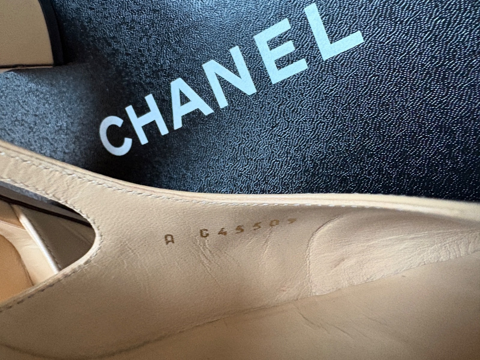 Chanel Slingbacks Goatskin Grosgrain Beige and Black 37.5 (US 7) 3.5 heel