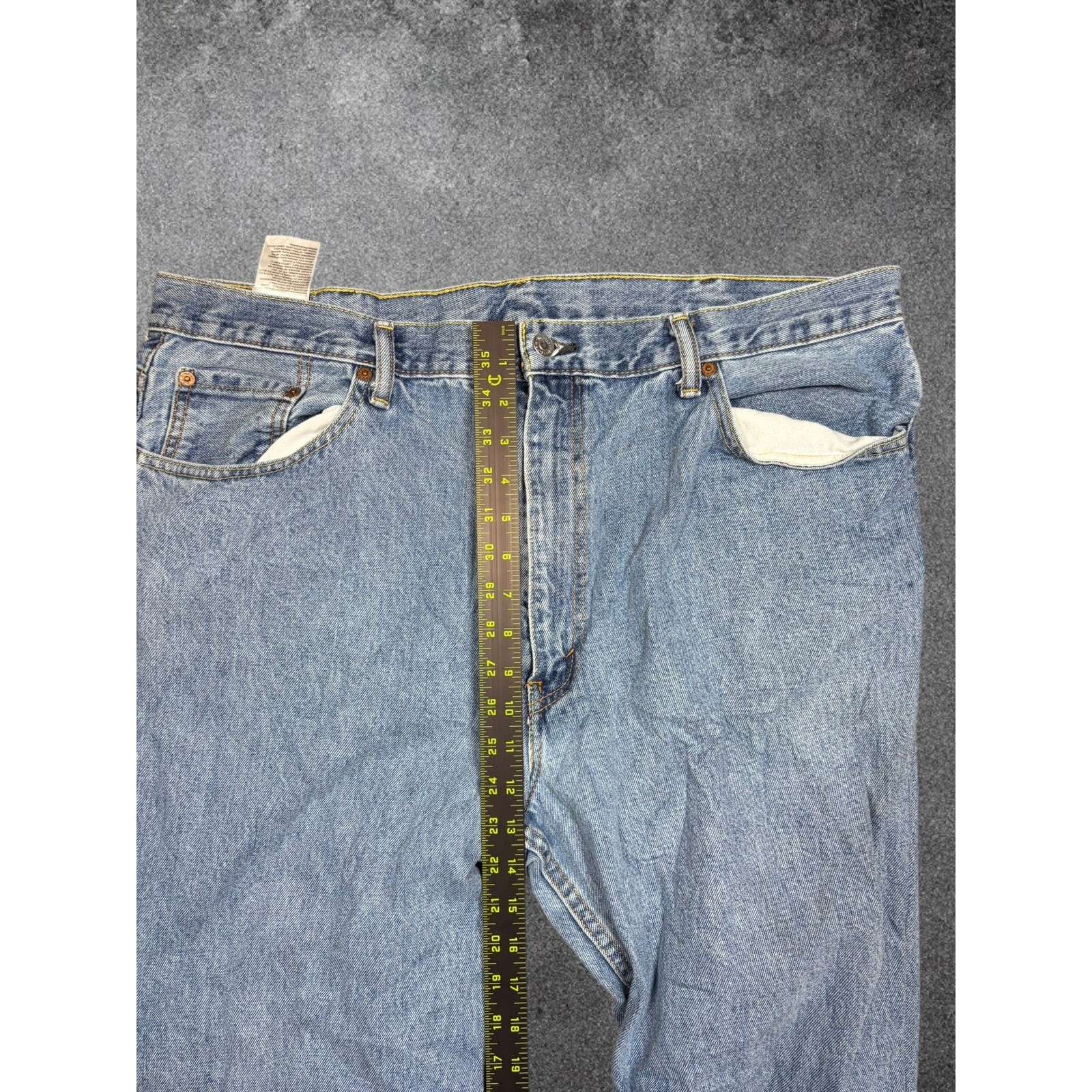 Levis 550 Relaxed Fit Tapered Leg Light Wash Blue Jeans Mens 42×30 00550-4886