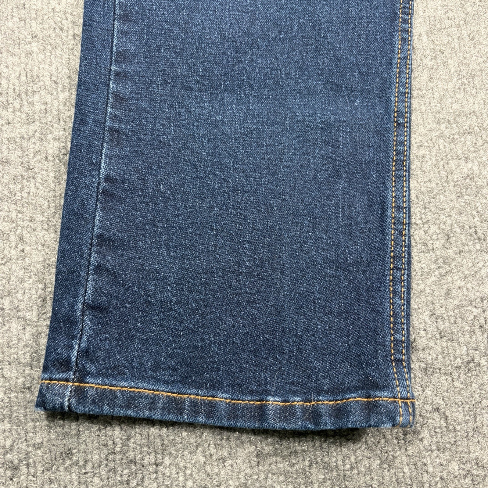 NWT Levis Mens 502 Taper Fit Jeans Blue Stretch Denim Zip Fly 34×32 Tapered