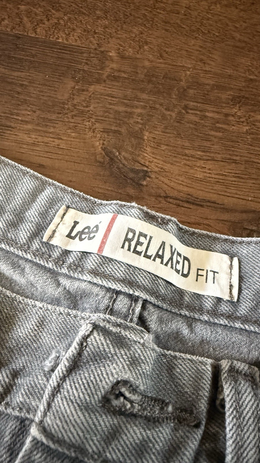 Lee Men’s Relaxed Fit Gray Light Wash Cotton Denim Straight Leg Jeans