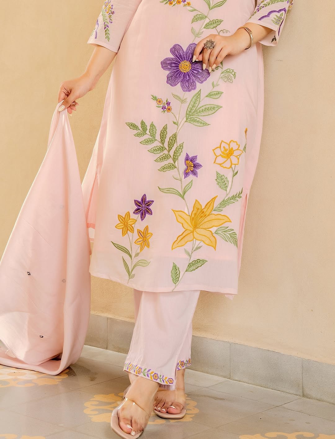 Indian Women Floral Embroidered Kurta Set Dupatta Festive Ethnic Wear