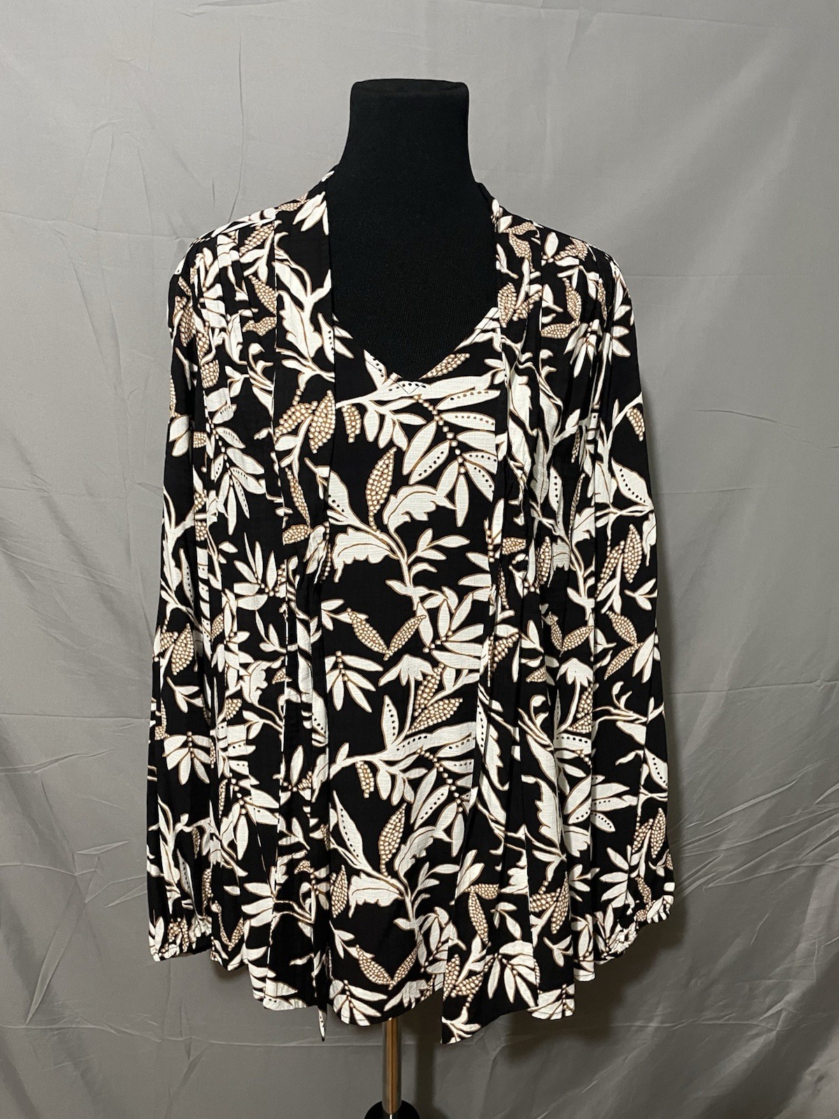 Lane Bryant Tie Front Career Office Blouse Black White Tree Leaf Print Size 18