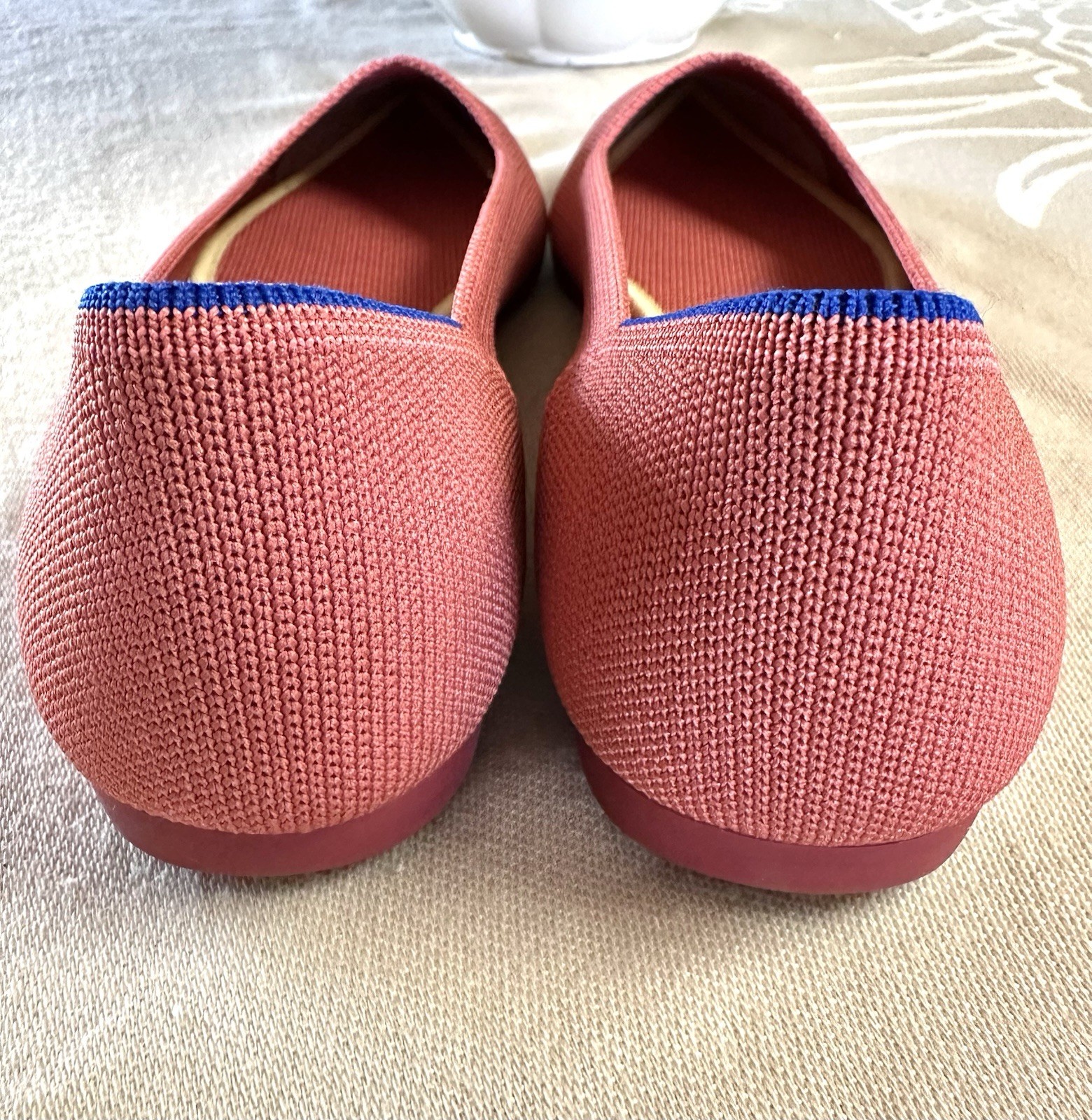 Rothy’s The Point Flats Women’s 9.5 Coral Pink Knit Pointed Toe Washable EUC
