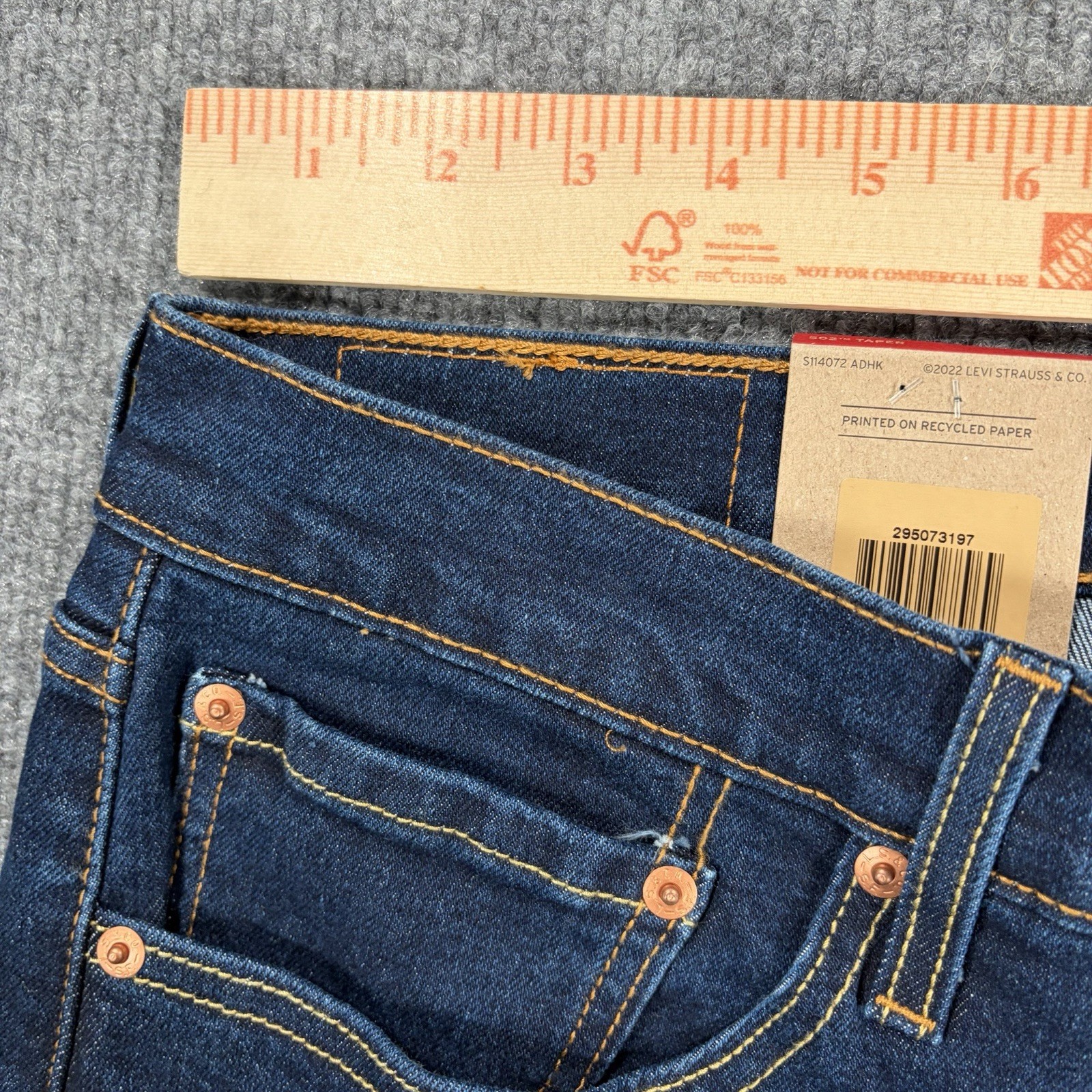 NWT Levis Mens 502 Taper Fit Jeans Blue Stretch Denim Zip Fly 34×32 Tapered