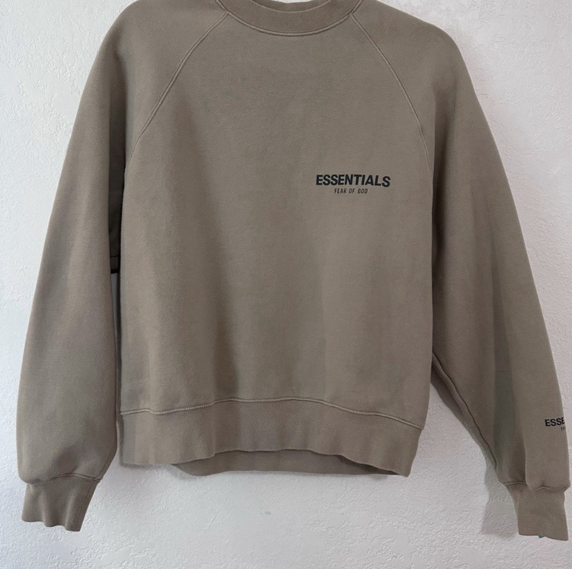 Essentials Fear of God Logo Crewneck Fleece Pullover Sweatshirt Beige XXS