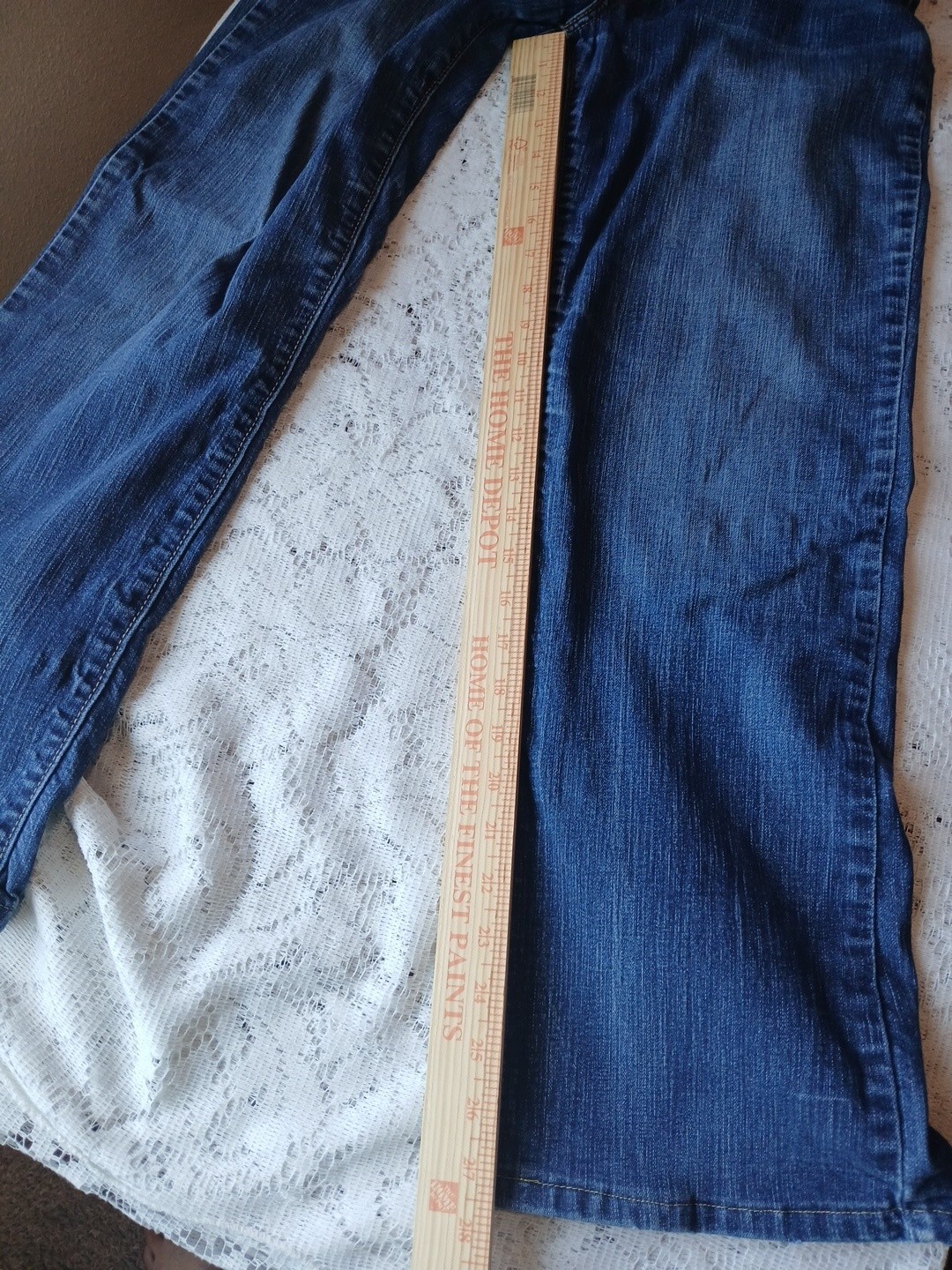 Levis 512 Perfectly Slimming Womens Jeans Size 8M (Waist 28) Bootcut Mid Rise