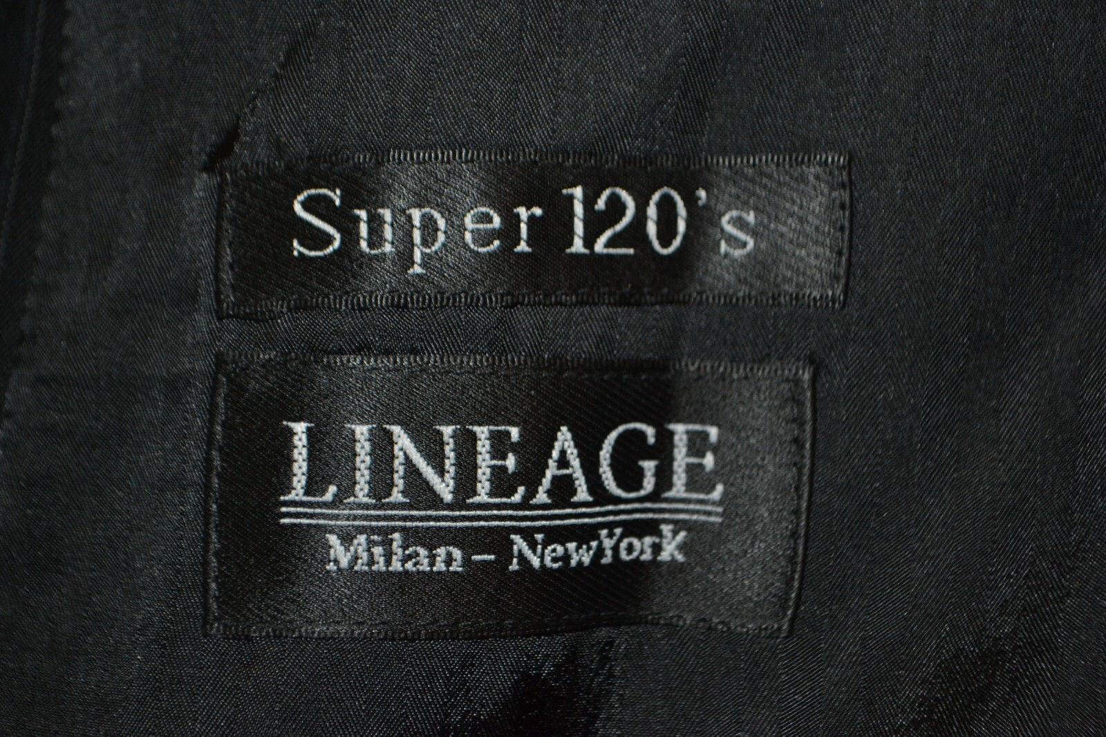 Lineage Men Black Super 120 Wool Stripe 3 Front Button Suit Sz 48R Wst 40×28