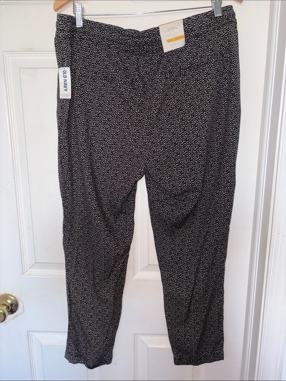 Old Navy Droit Geometric Diamond Pattern Pull-On Pants Size L