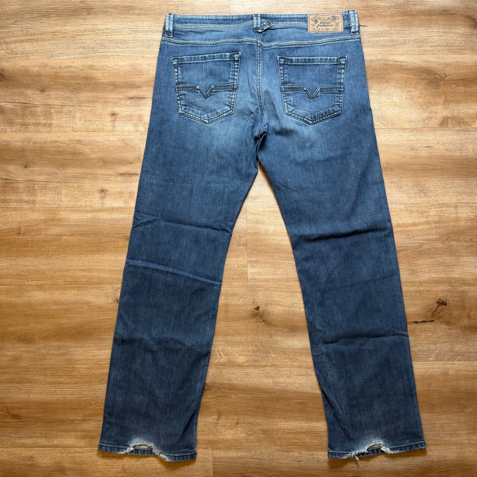 Diesel Larkee Jeans Men 36×32 Blue Straight Leg Stretch Denim Medium Wash 008B2