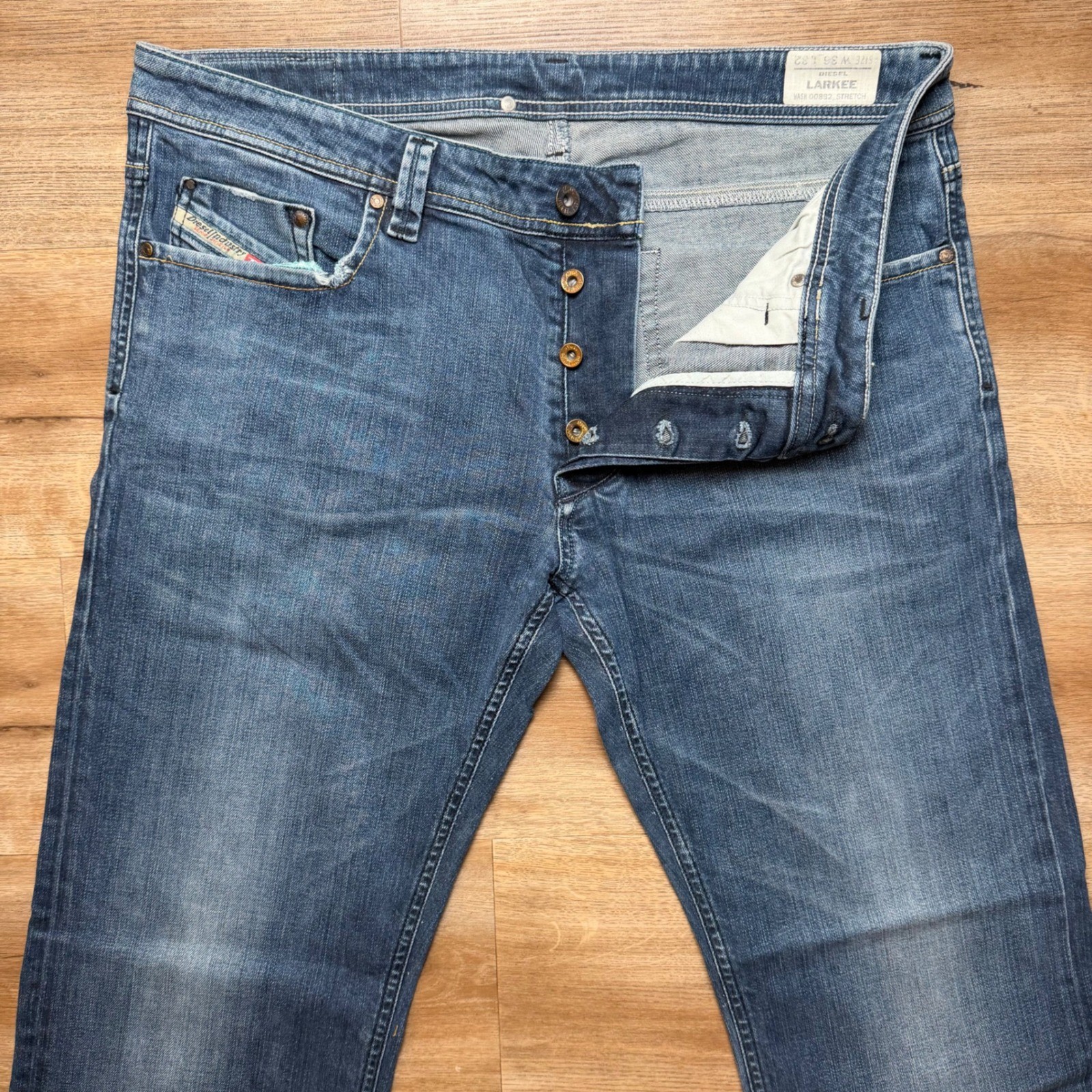 Diesel Larkee Jeans Men 36×32 Blue Straight Leg Stretch Denim Medium Wash 008B2