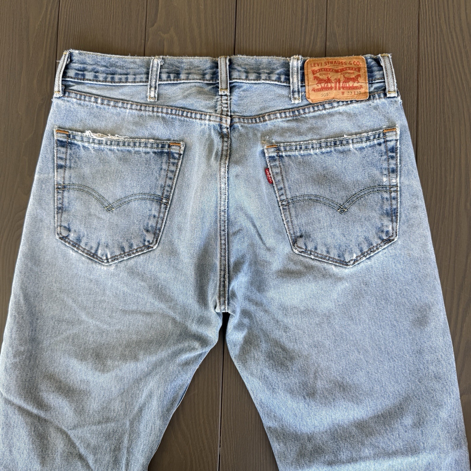 Levis 505 Straight Leg Relaxed Fit Jeans Mens 33×30 Blue Grunge Distressed Denim
