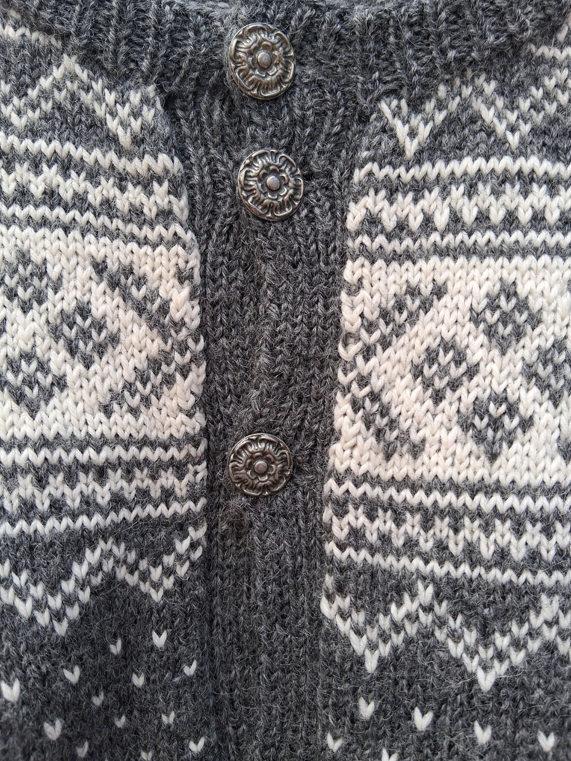 Vintage Hand Knitted Norwegian Wool Cardigan 100% Wool Nordic Folk Knit Men’s L
