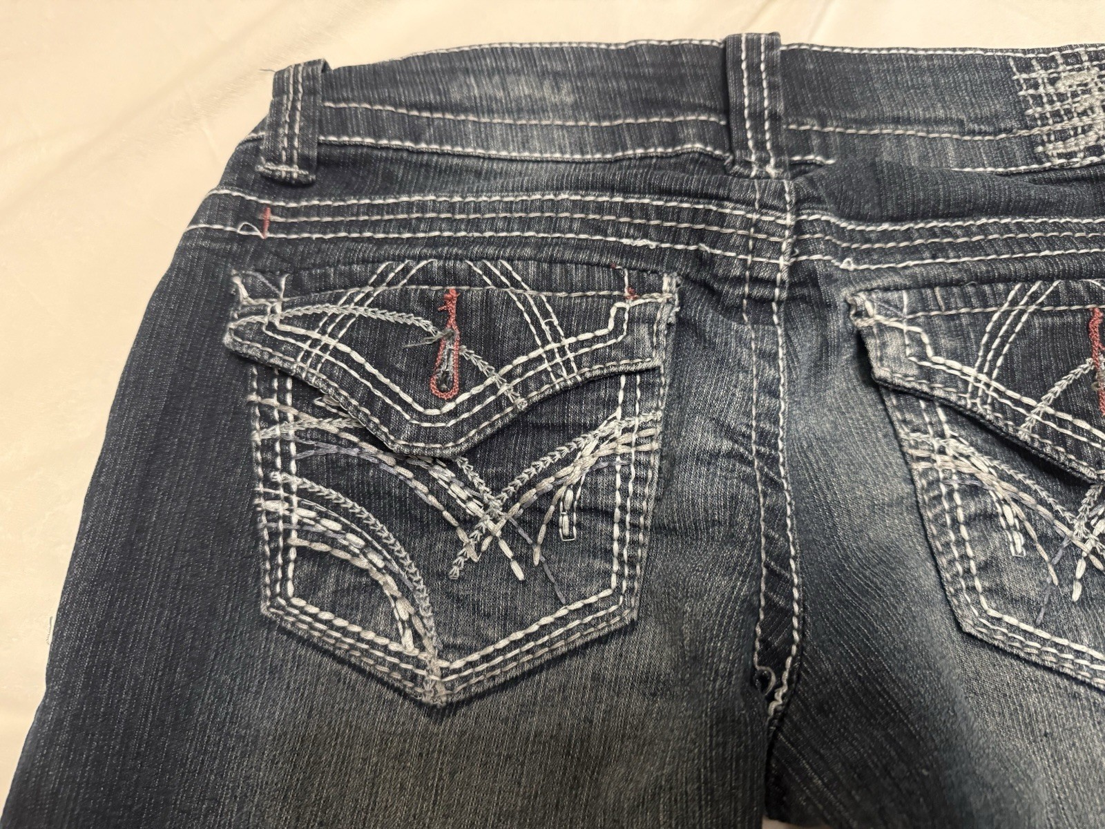 Vintage Hydraulic Women’s Dark Wash Bootcut Jeans Red Seams Low Rise Size 1/2
