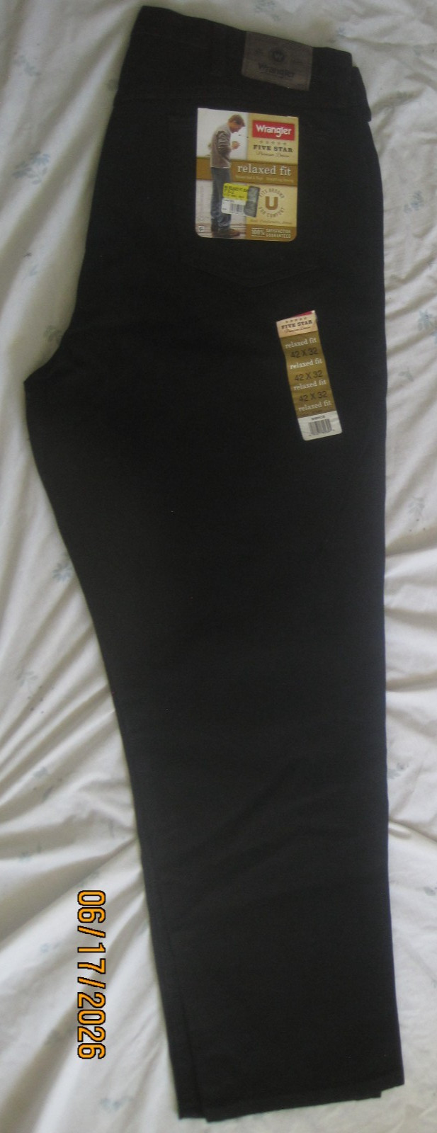 Brand New Wrangler 5 Star Premium Relaxed Fit 42×32 Black Straight Leg Jeans