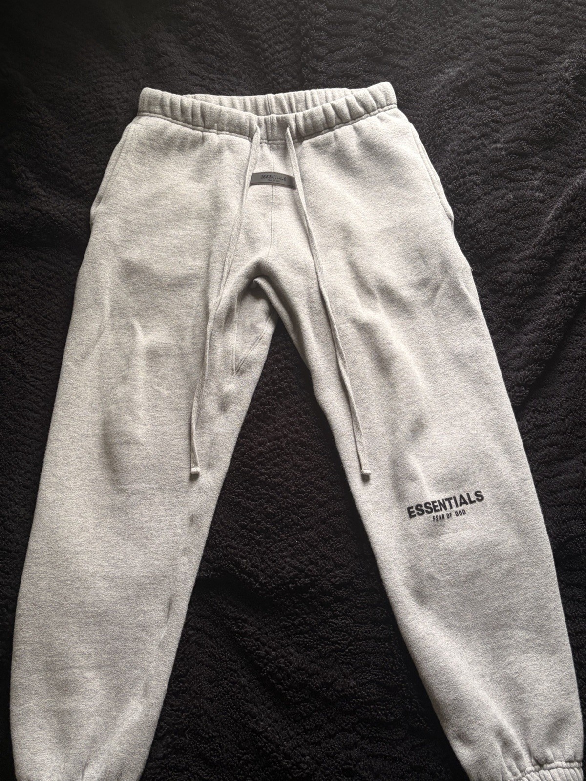 Essentials Fear of God Men’s Gray Fleece Tapered Sweatpants Drawstring Logo S