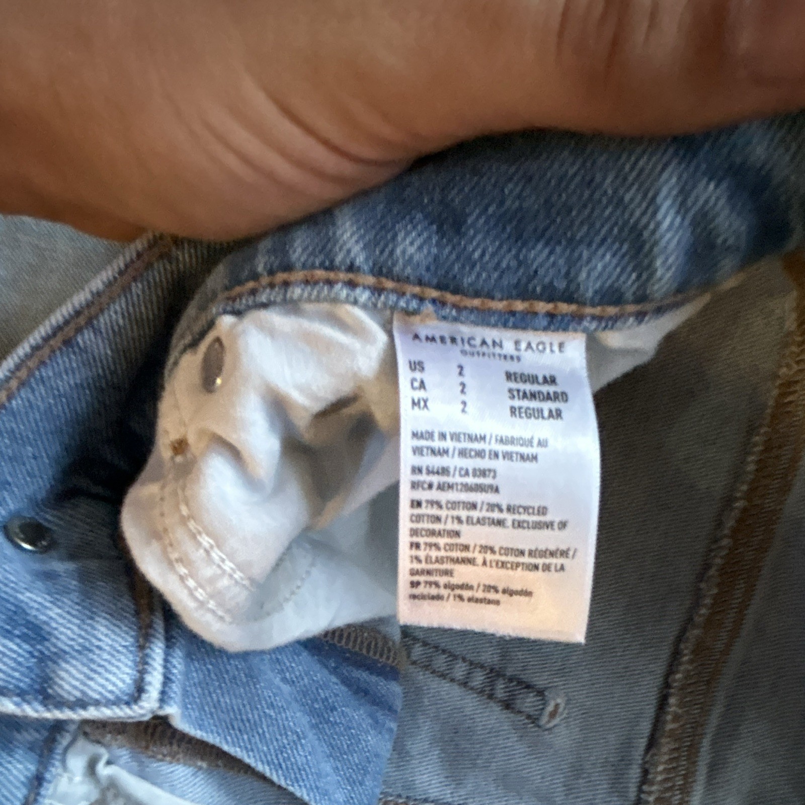 American Eagle Outfitters Women’s Straight Light Wash Stretch Denim Jeans