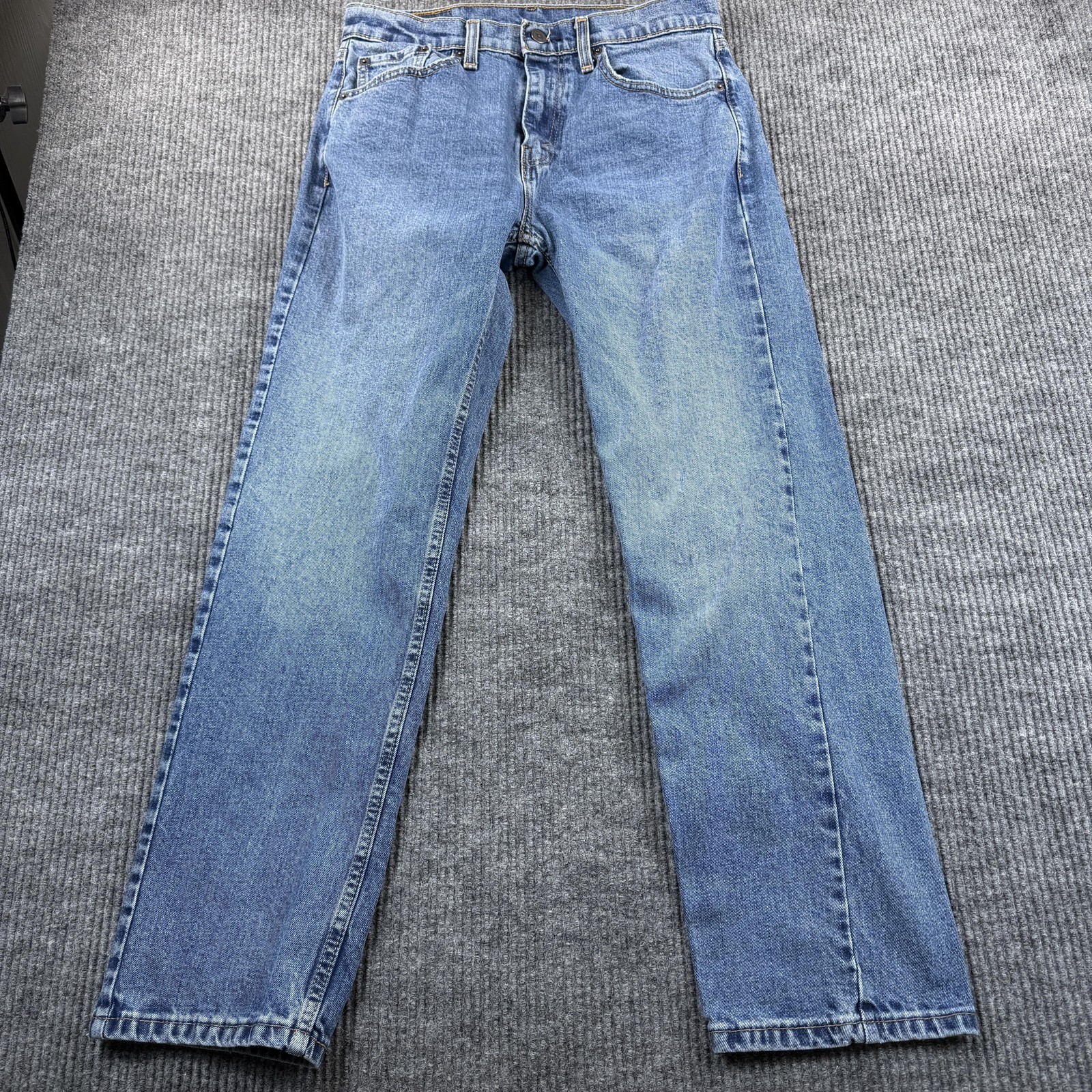 Levis 505 Jeans Mens 30×30 Light Wash Blue Straight Leg Stretch Denim Casual