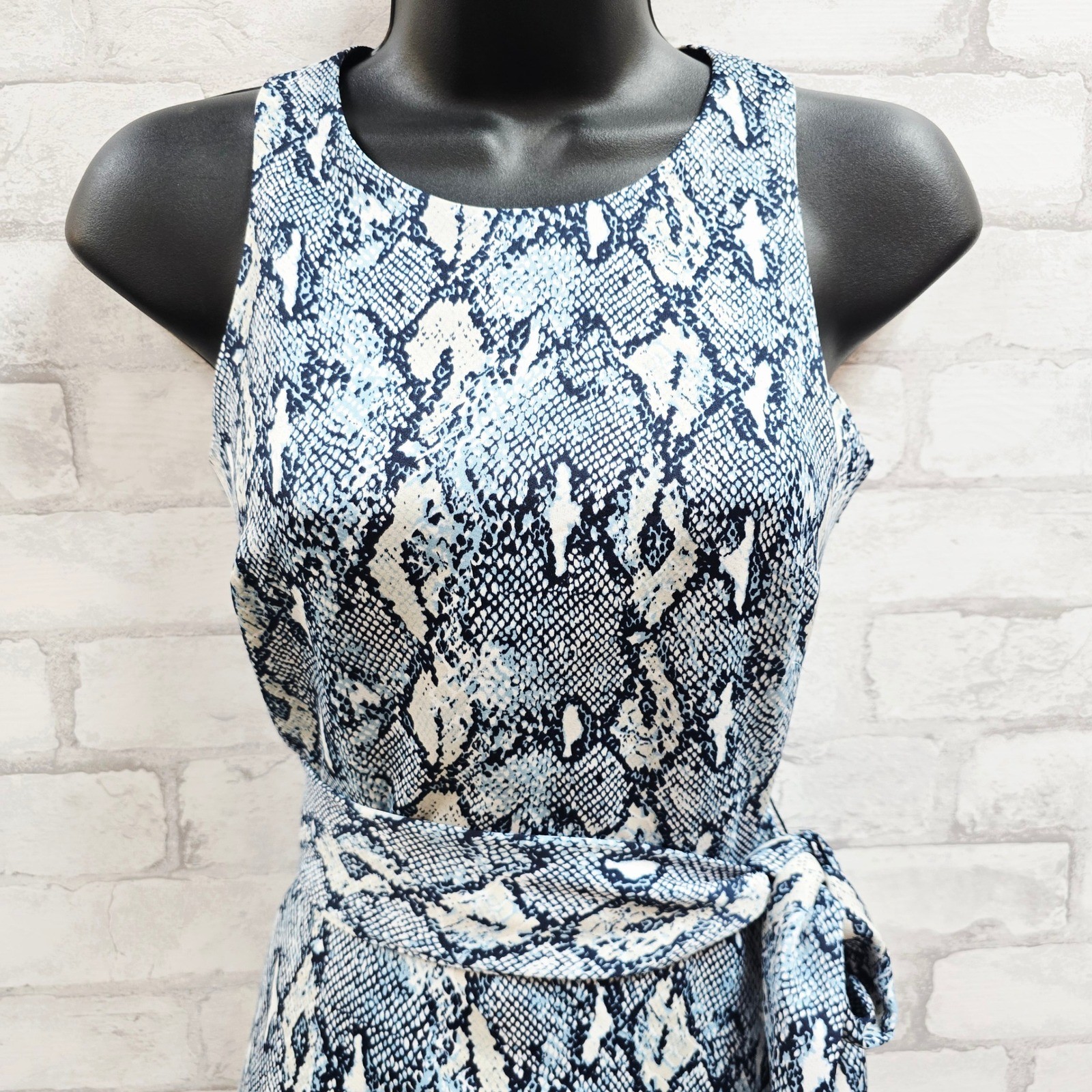 NWT Banana Republic Blue Snakeskin Handkerchief Hem Midi Dress Size 2