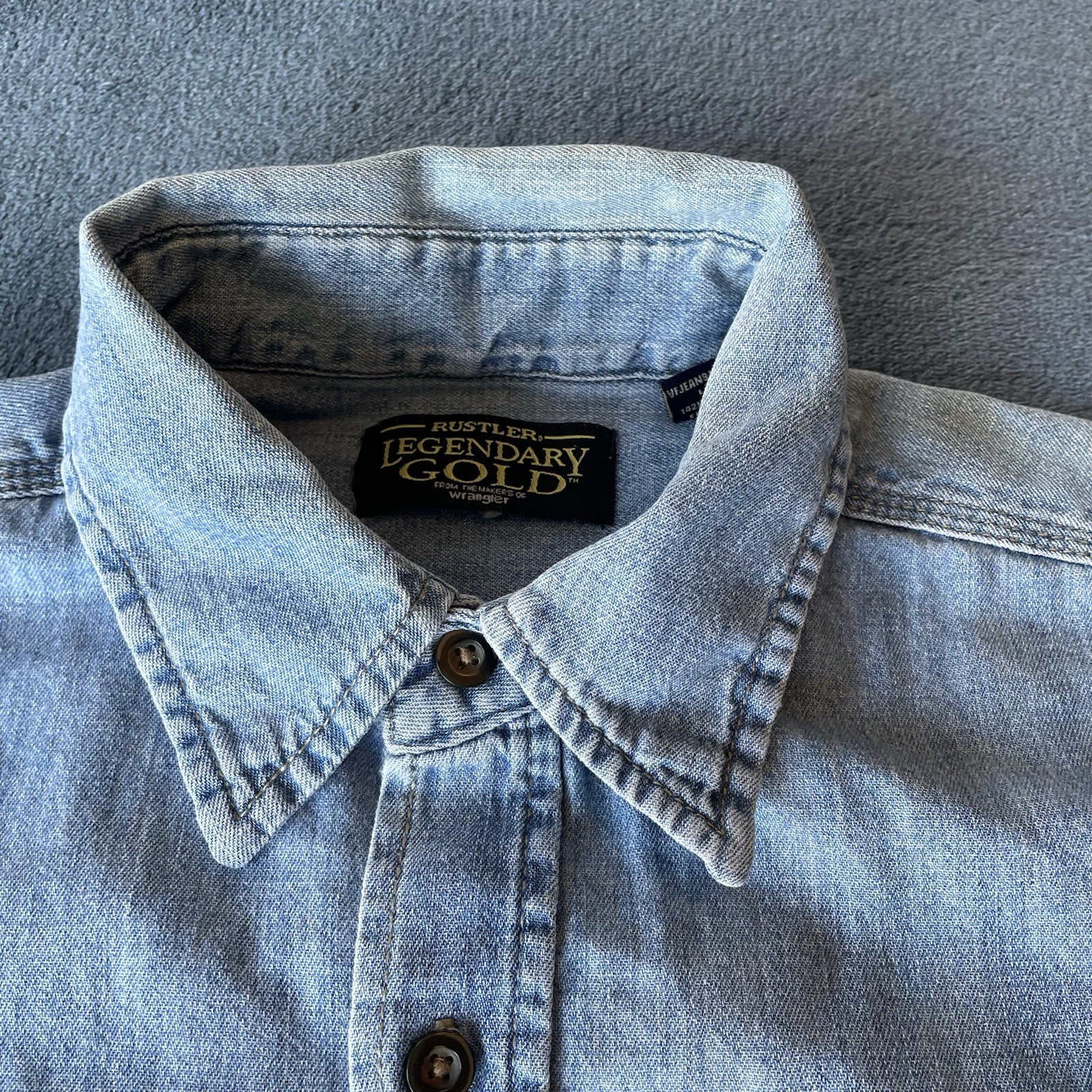 Rustler Legendary Gold By Wrangler Blue Jean Long Sleeve Button Up Shirt Medium